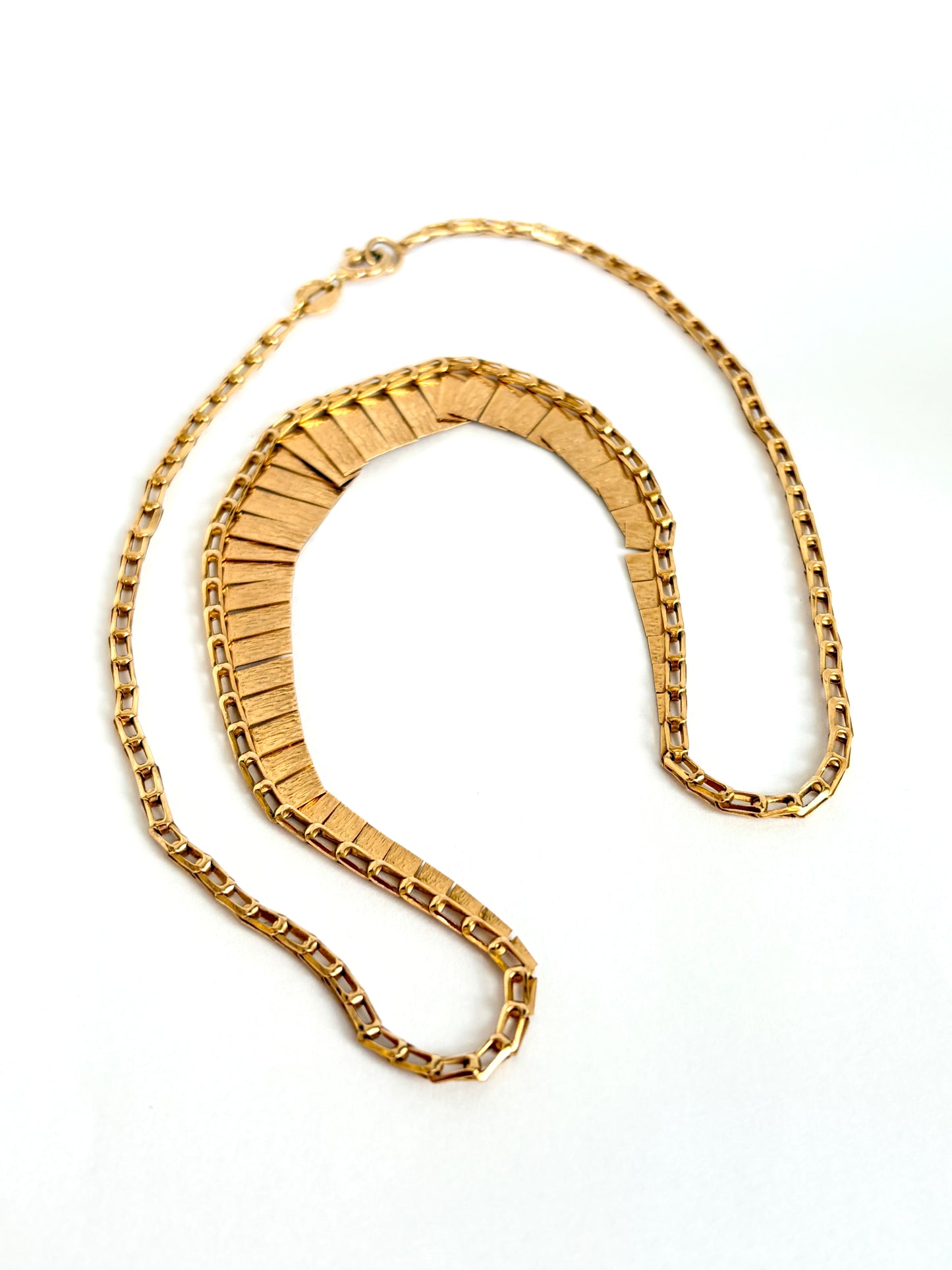 Vintage, 16 inch, 9ct Gold Cleopatra Graduating Fringe Necklace (6.52g)