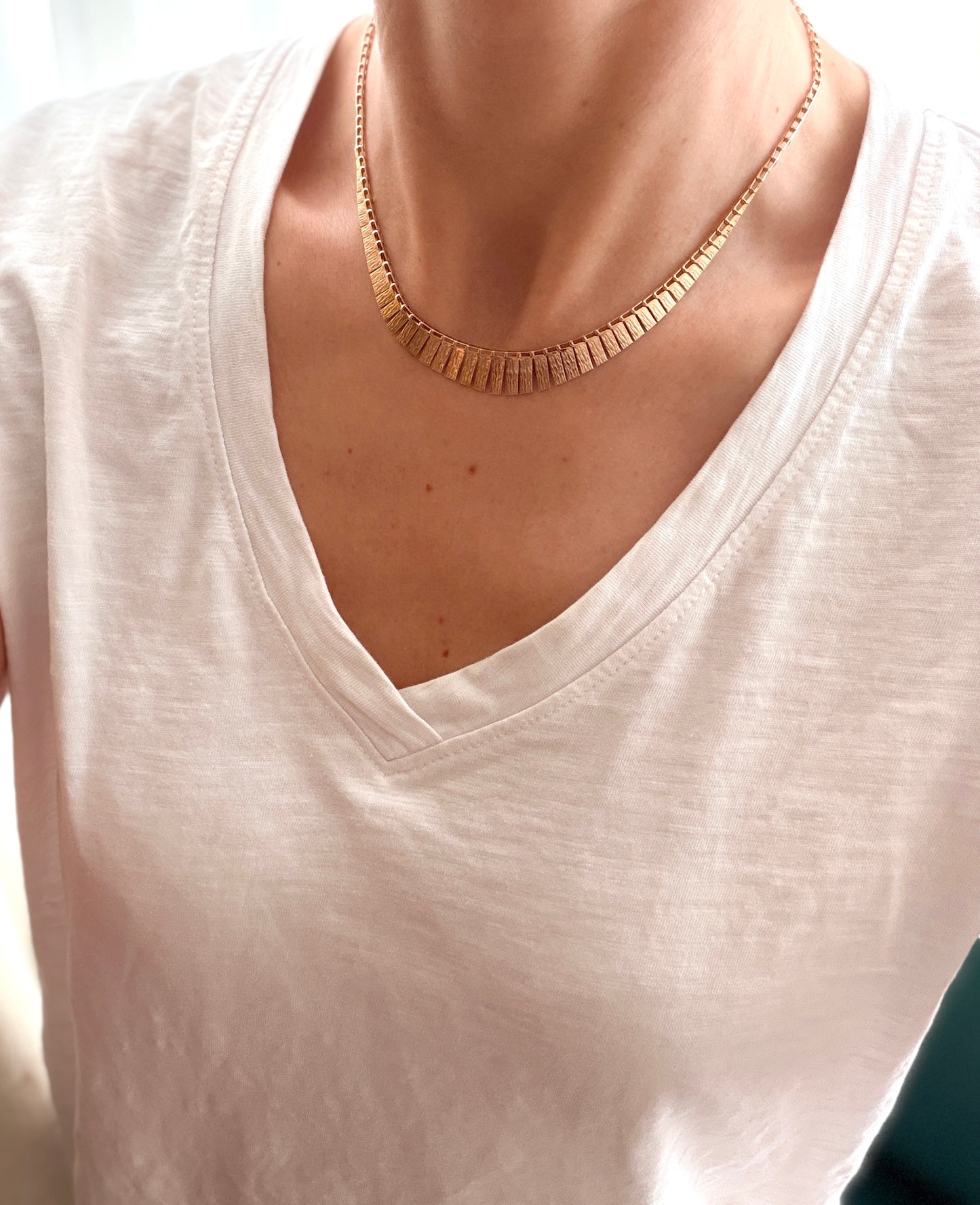 Vintage, 16 inch, 9ct Gold Cleopatra Graduating Fringe Necklace (6.52g)
