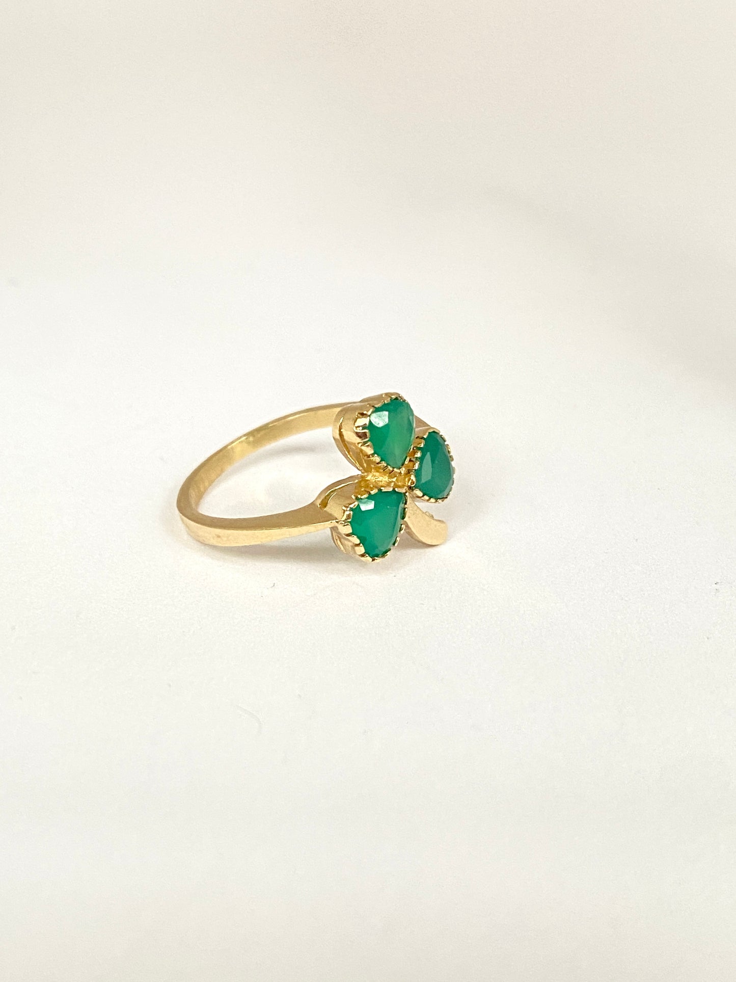 9ct Gold Green Agate Three Leaf Clover (Shamrock) Ring