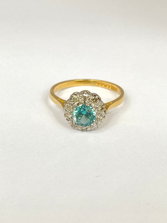 18ct Gold, Vintage Blue Zircon and Diamond Cluster Ring, Hallmarked 18ct Gold Birmingham, 1969