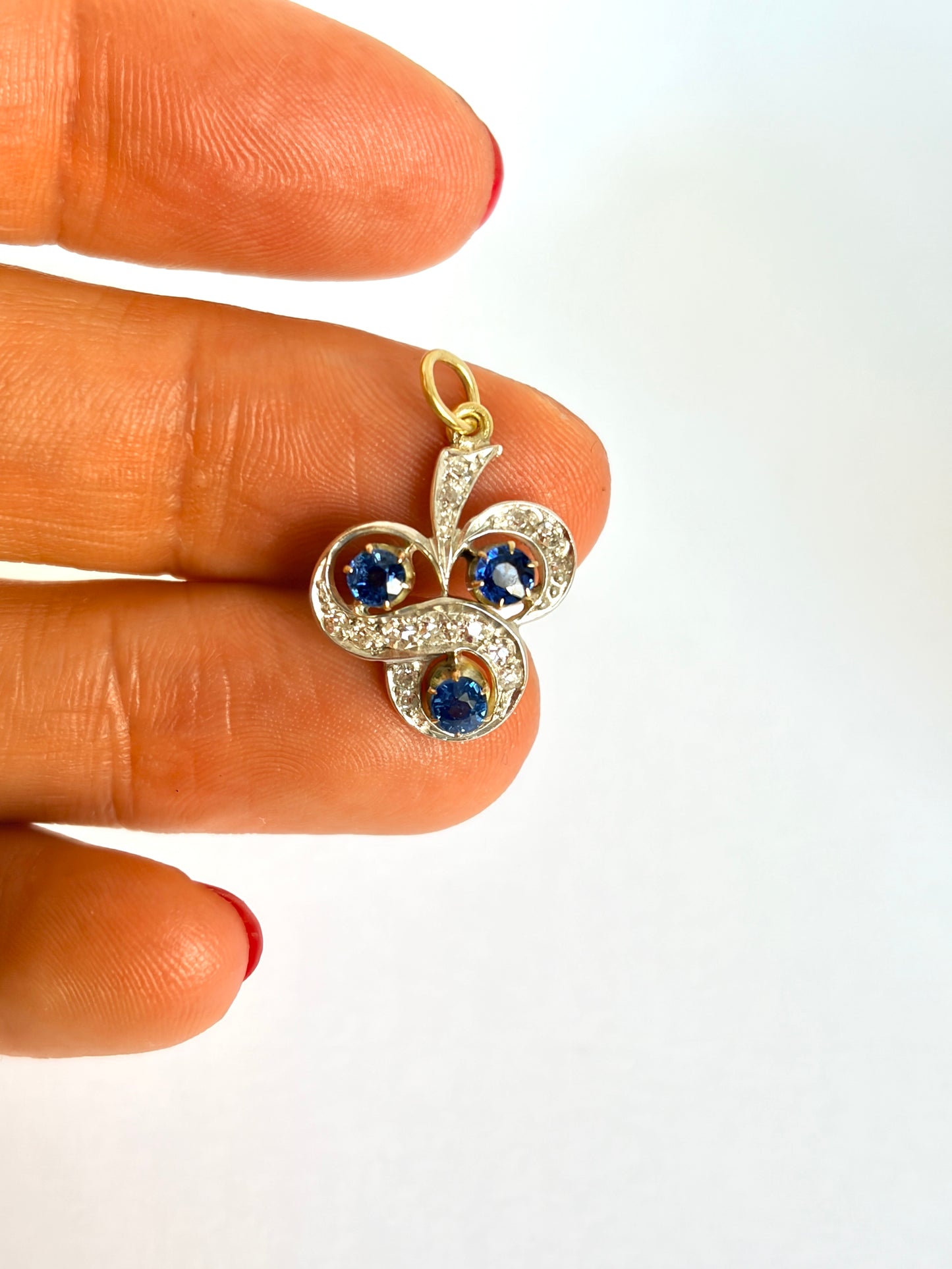 18ct Gold, Platinum Diamond and Sapphire Three Leaf Clover Pendant