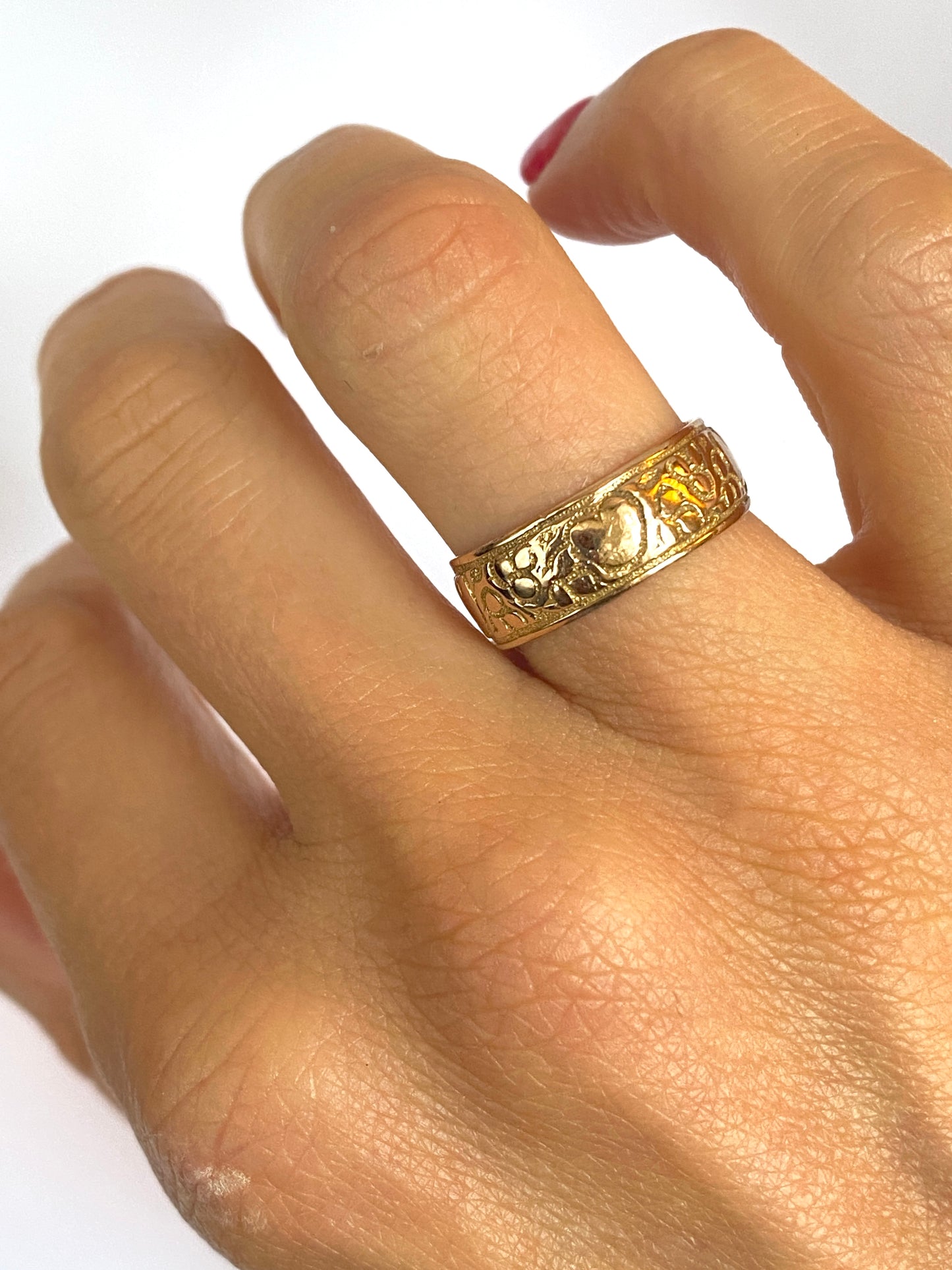 Antique, 9ct Gold, Heavy, Engraved Stacking Band, Hallmarked Chester, 1905