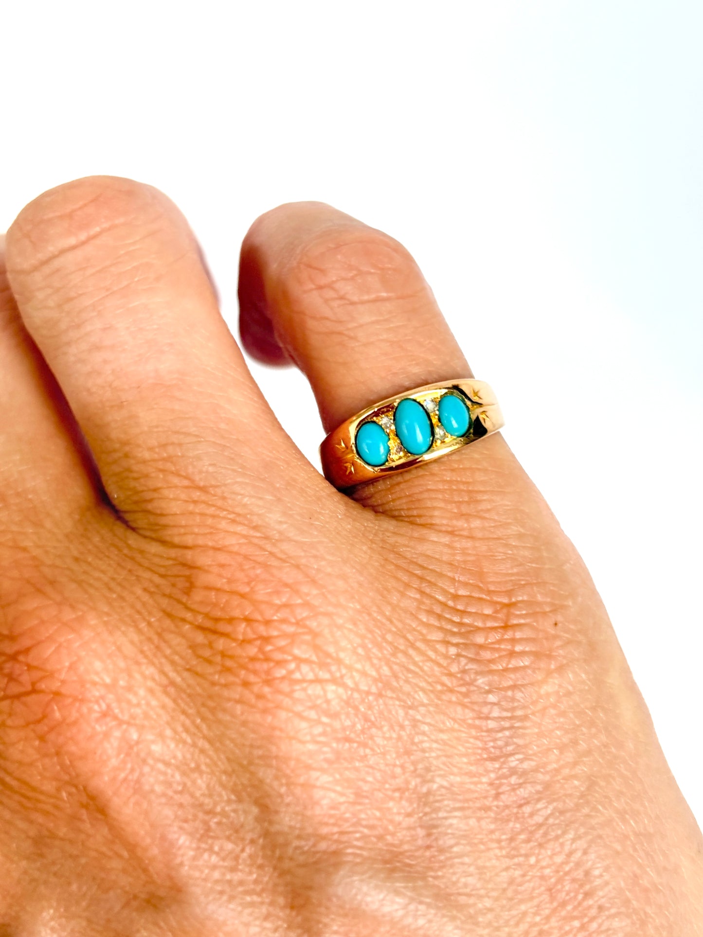 Vintage, 18ct Gold, 3 Stone Turquoise and Diamond Ring, 4.26g