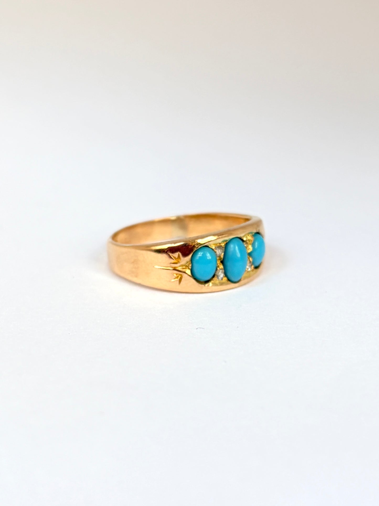 Vintage, 18ct Gold, 3 Stone Turquoise and Diamond Ring, 4.26g