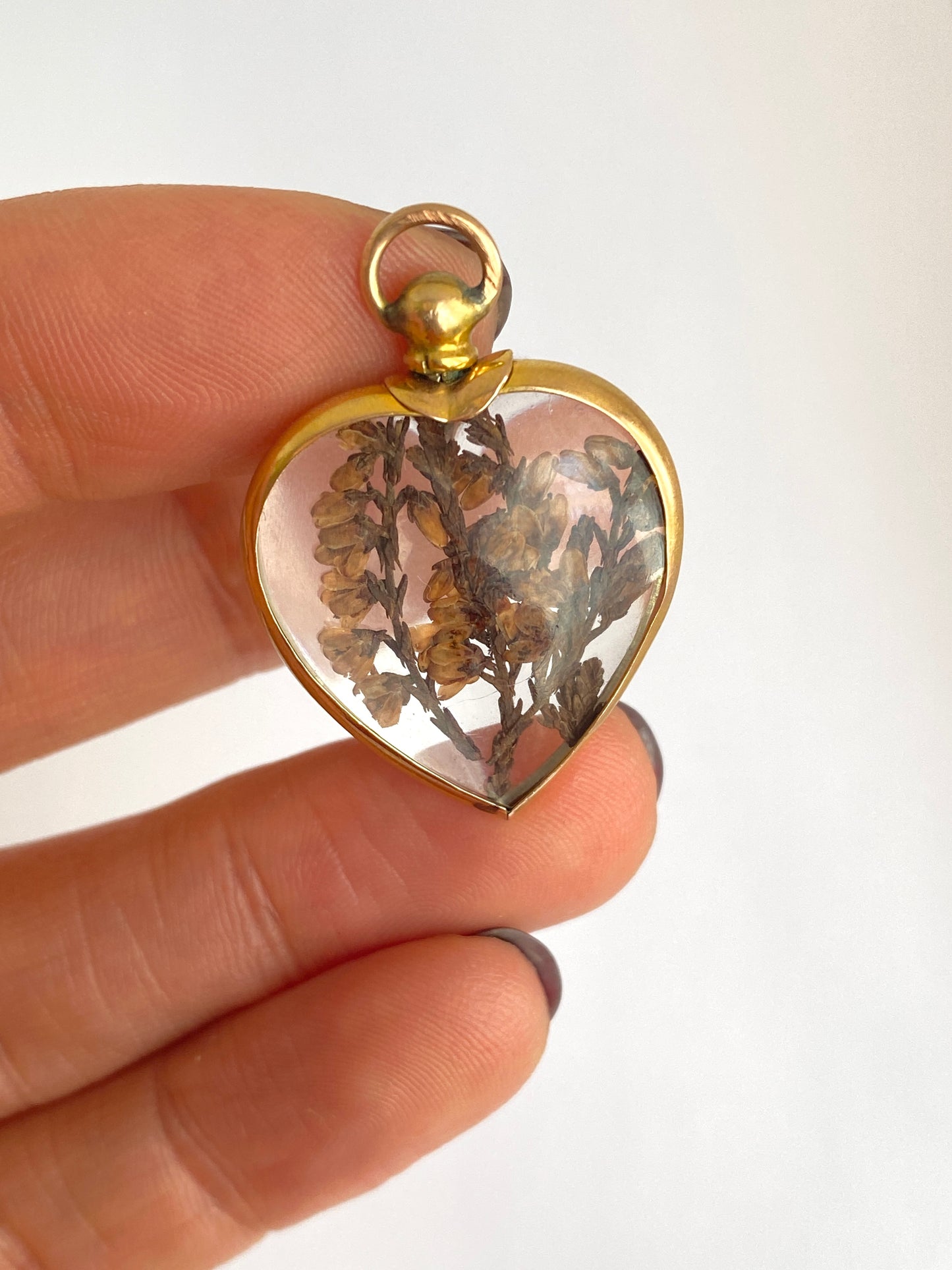 Large, Antique, 9ct Gold Puffy Heart Locket, Hallmarked 9ct Gold