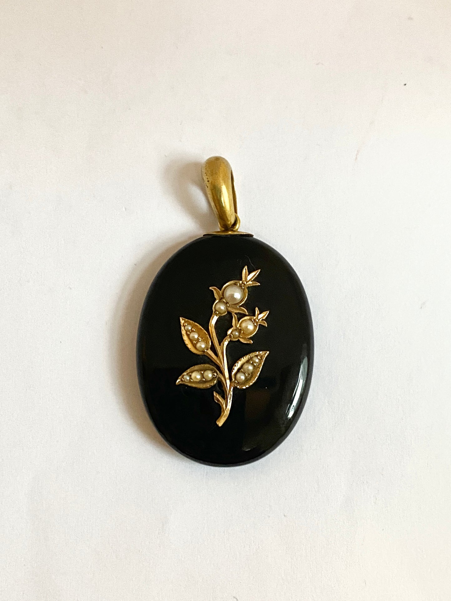 Antique, 9ct Gold Black Onyx Seed Pearl Locket (Lily of the Valley Flower) 12.78g