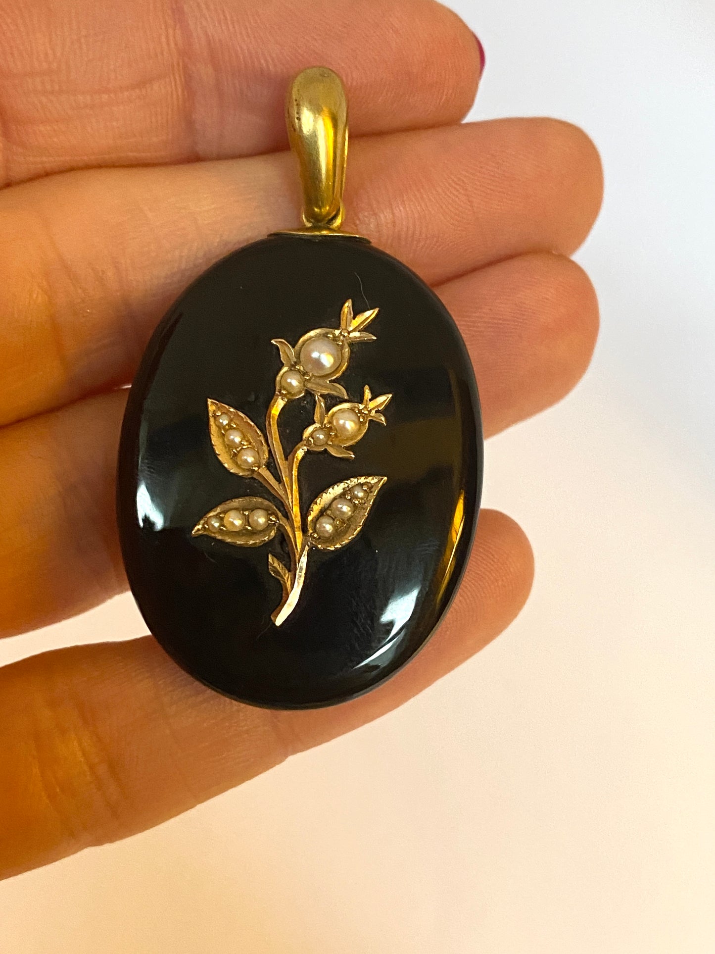 Antique, 9ct Gold Black Onyx Seed Pearl Locket (Lily of the Valley Flower) 12.78g