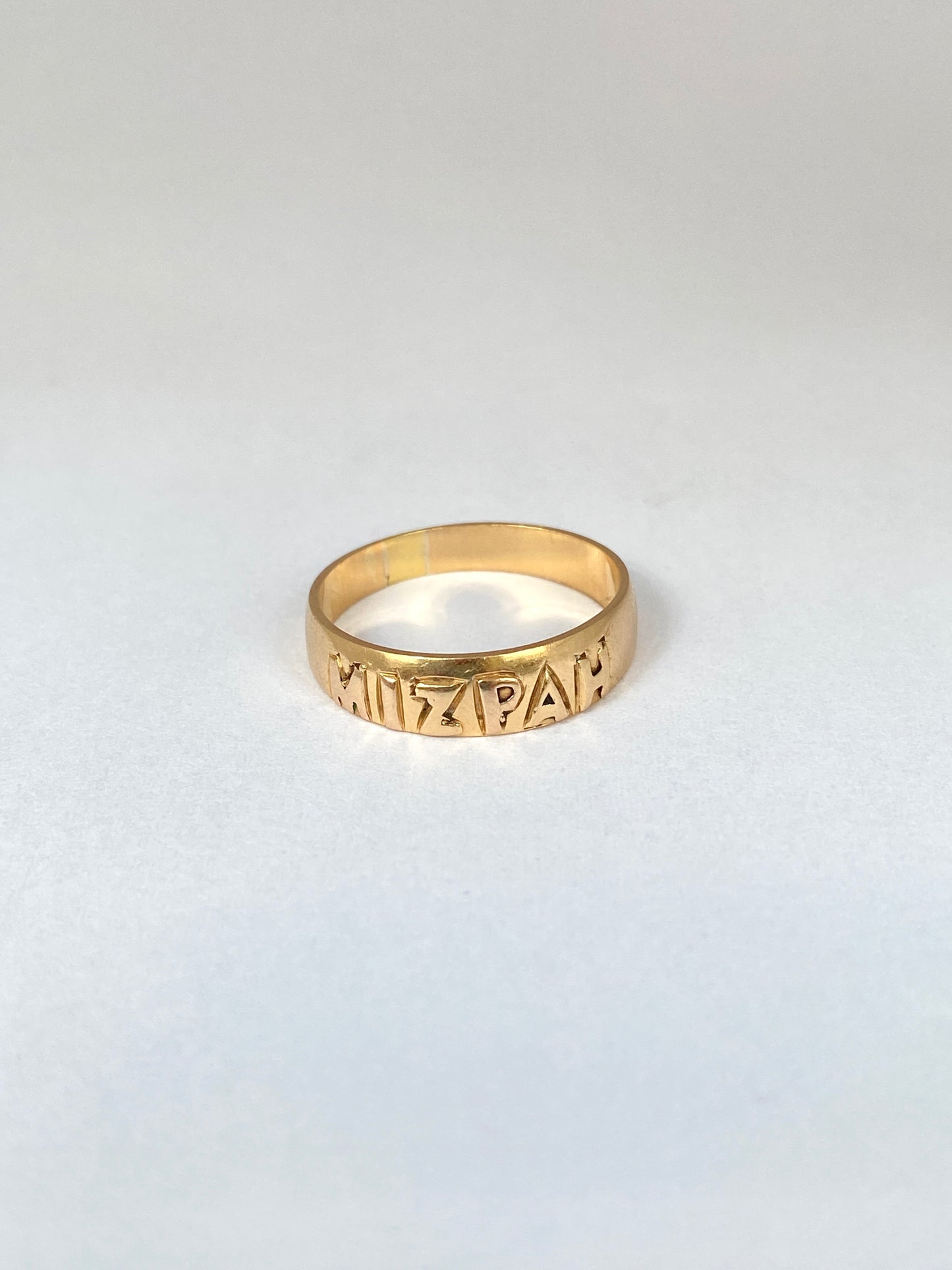 18ct Gold Antique, Victorian Mizpah Ring, Hallmarked, Birmingham 18ct Gold, 1887