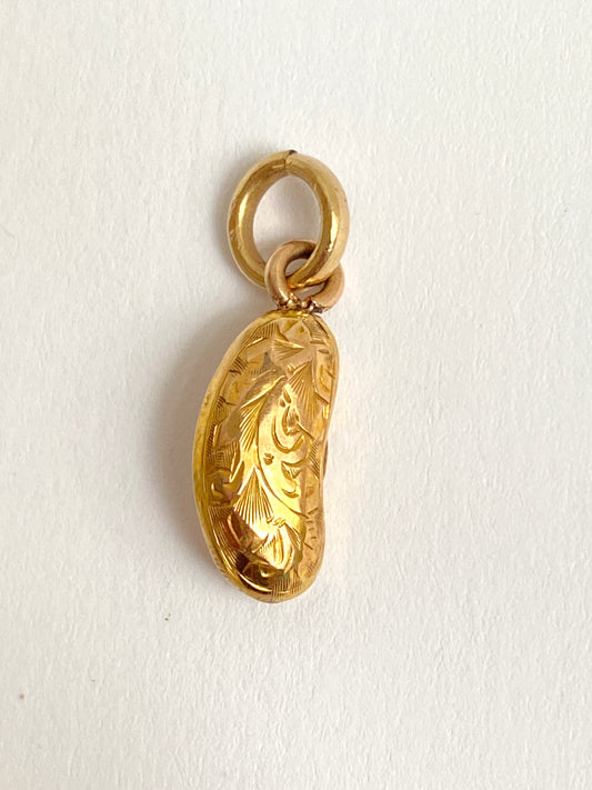 9ct Gold, Antique, Kidney Bean Lucky Charm with ornate engraving
