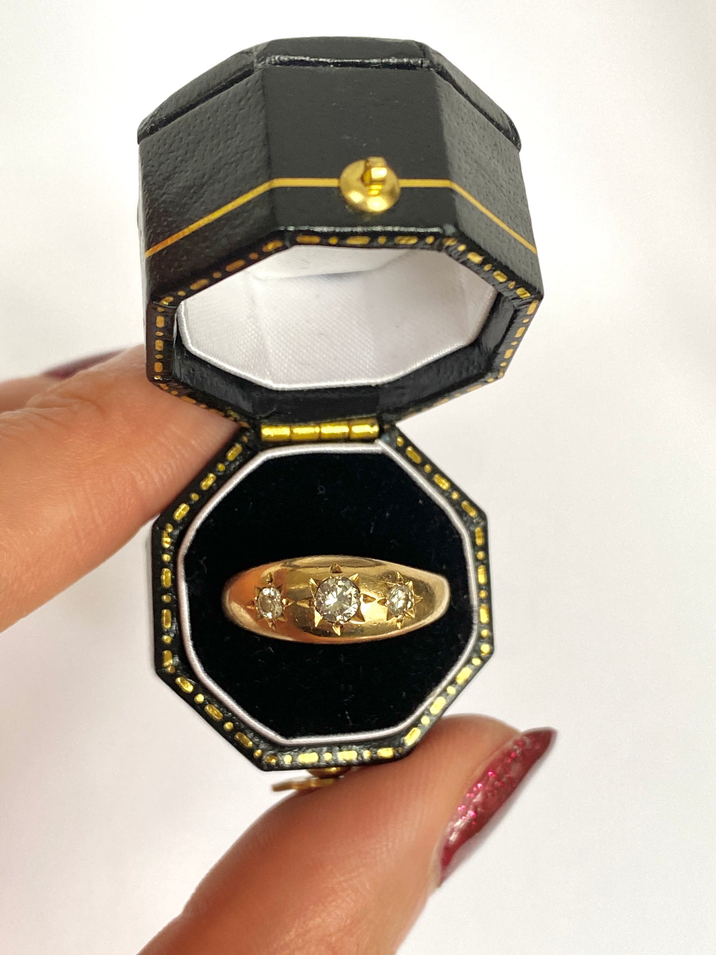 Antique, 18ct Gold, Diamond Trilogy Ring, Hallmarked 18ct Gold