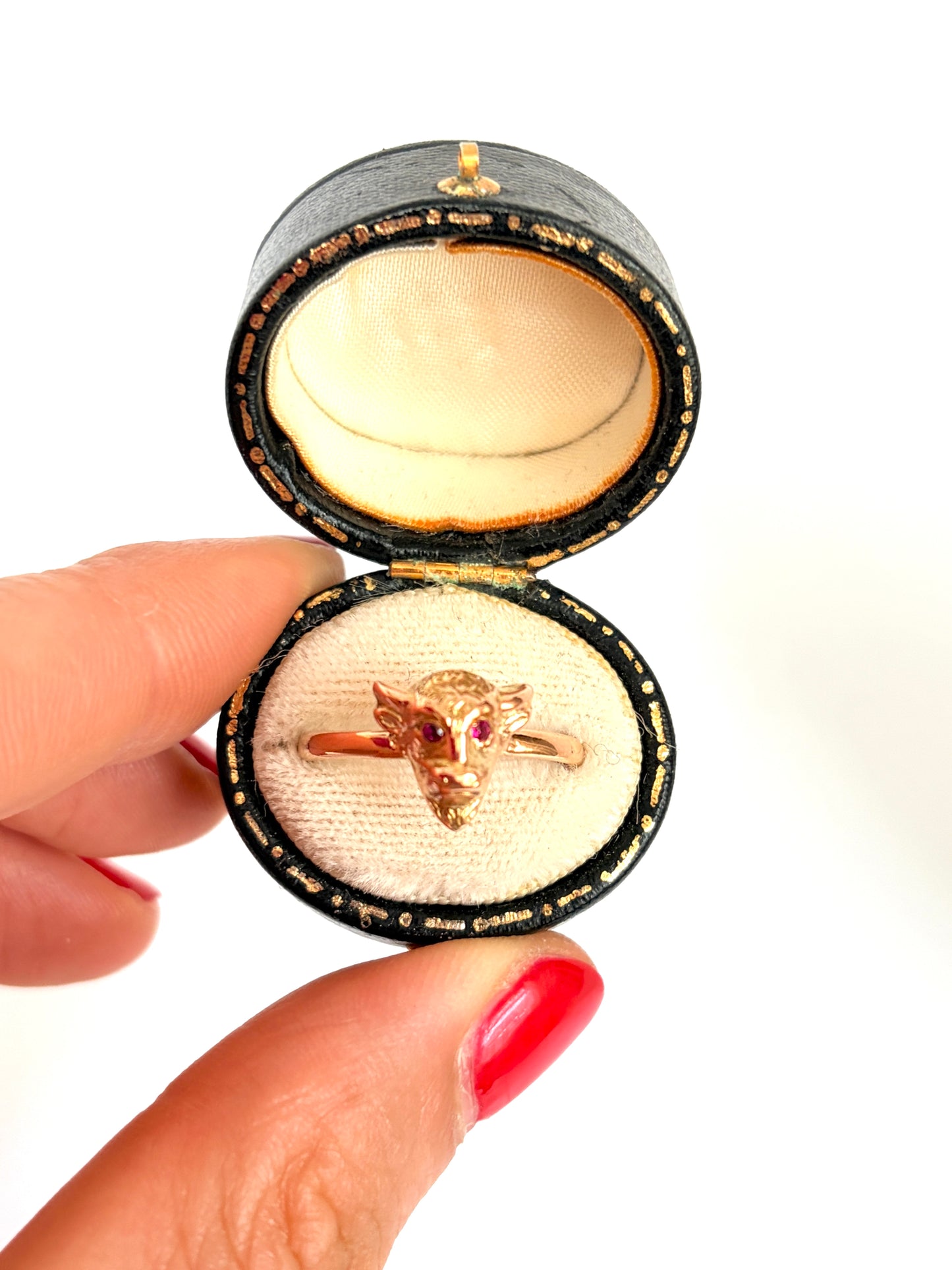 Vintage, 9ct gold Gargoyle Ring with Ruby Eyes.