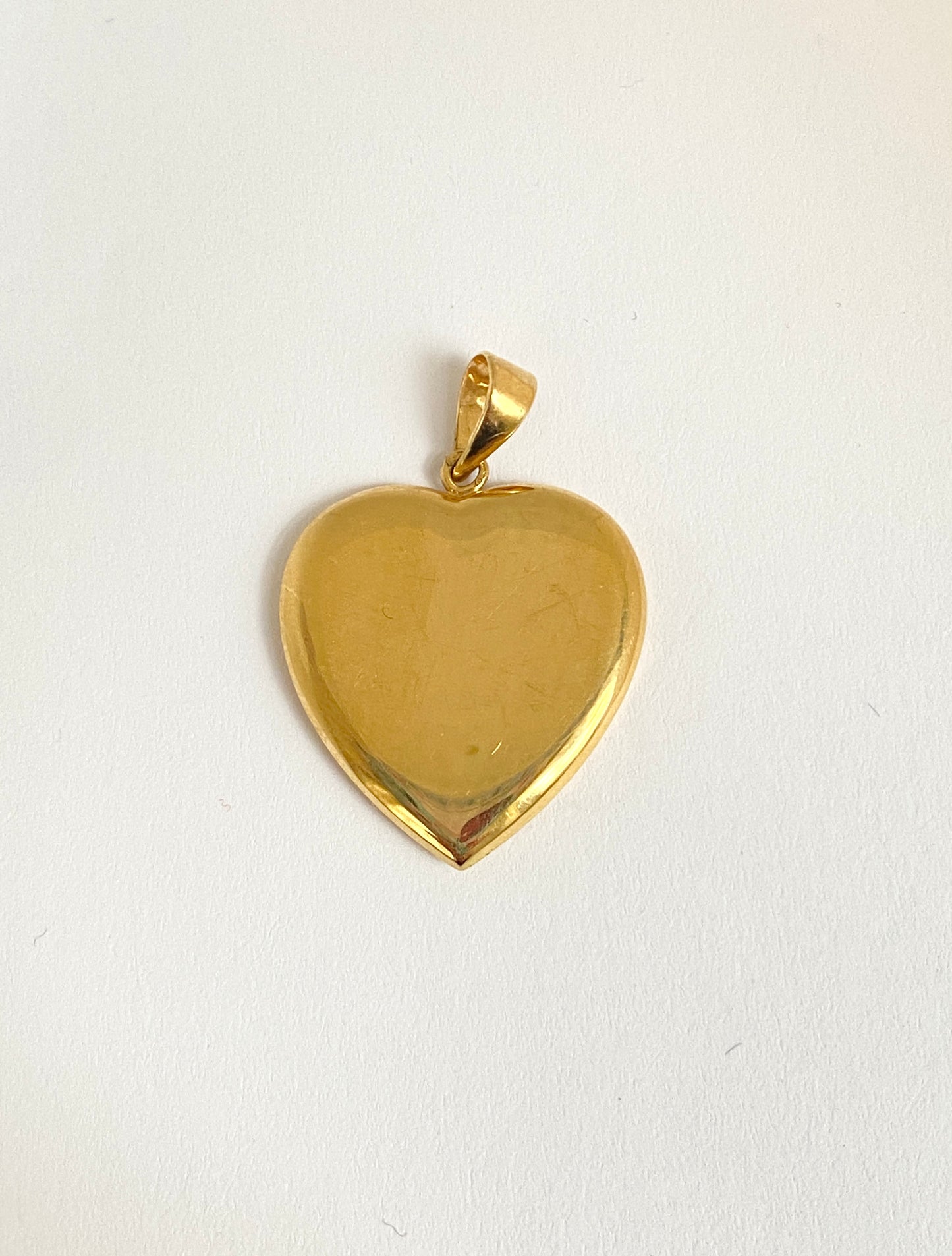 Large, 18ct Gold, Vintage, Heart-shaped Pendant