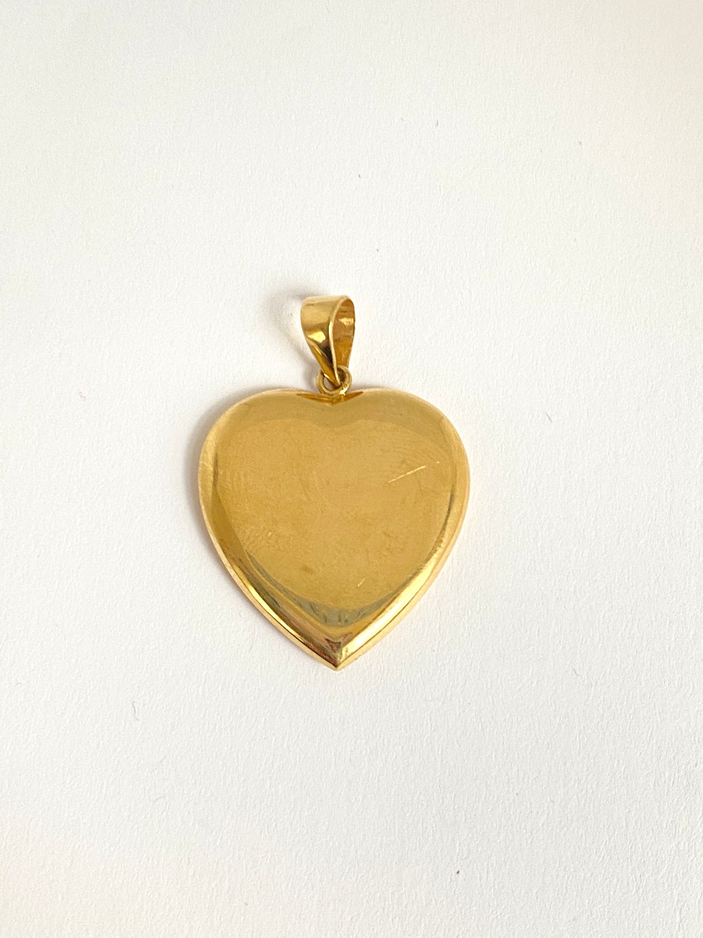 Large, 18ct Gold, Vintage, Heart-shaped Pendant