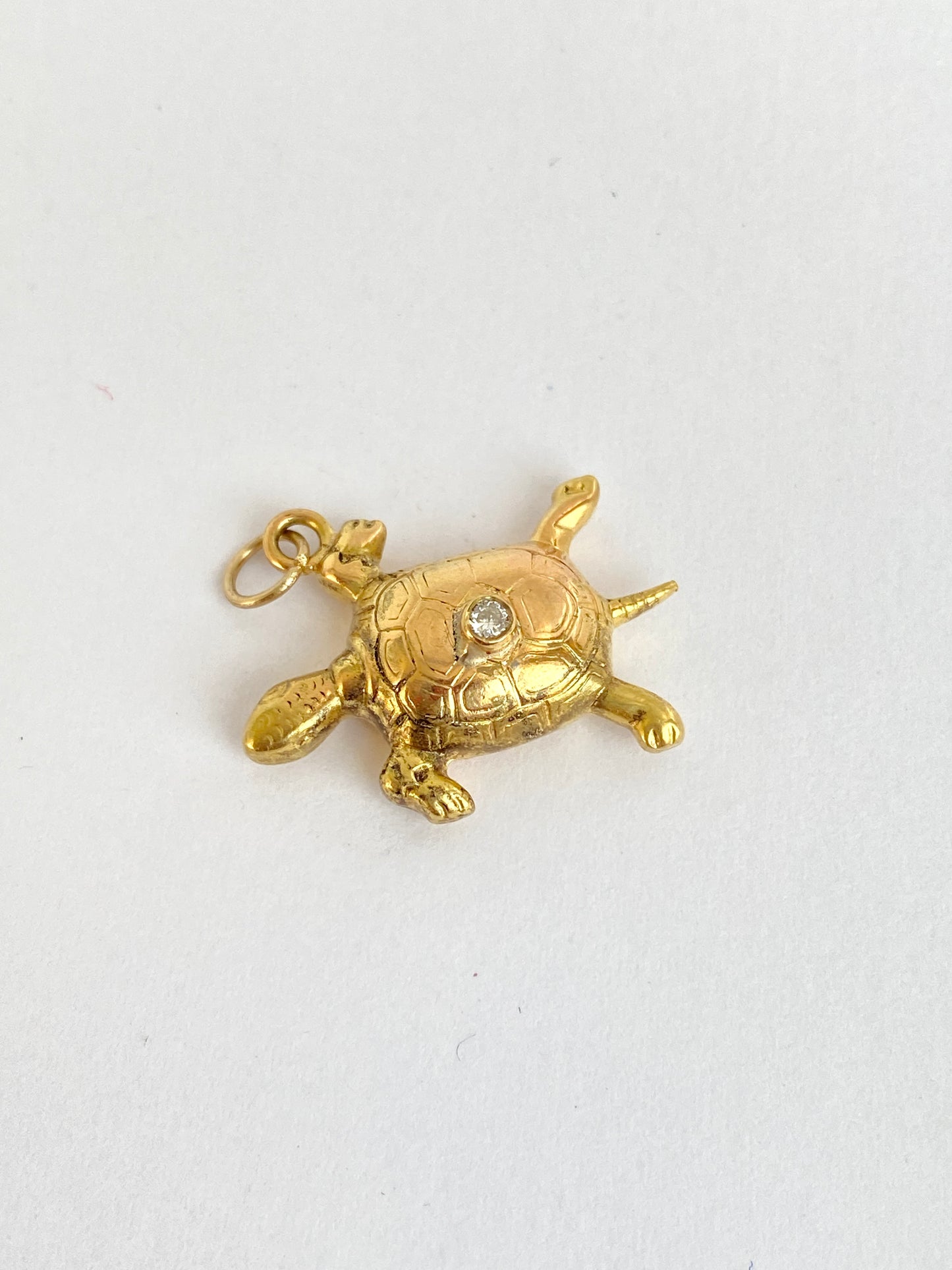 Stunning, Vintage 18ct Solid Gold Sea Turtle with Diamond