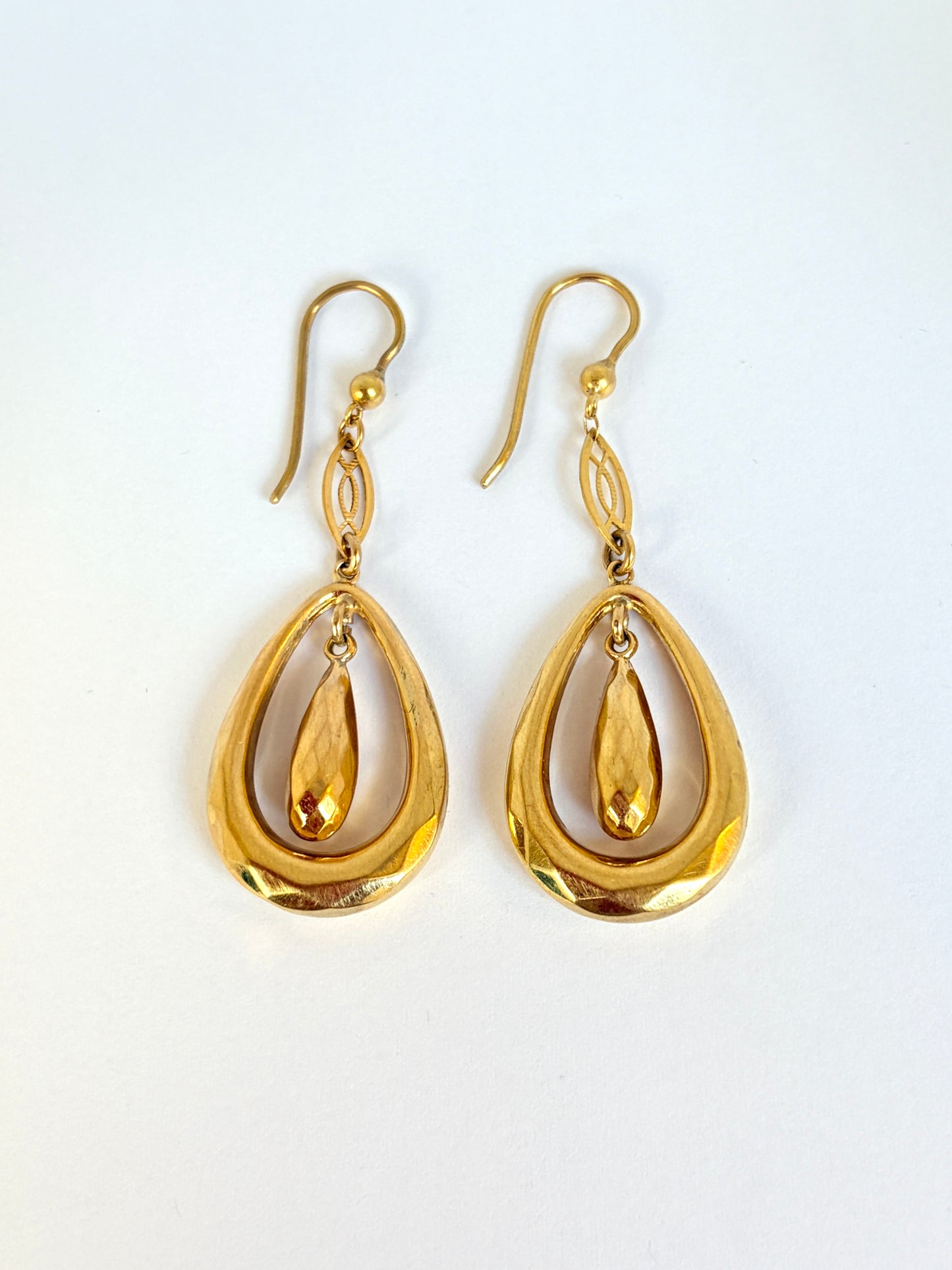 9ct Gold, Vintage Faceted Pear Drop Tear Drop Earrings