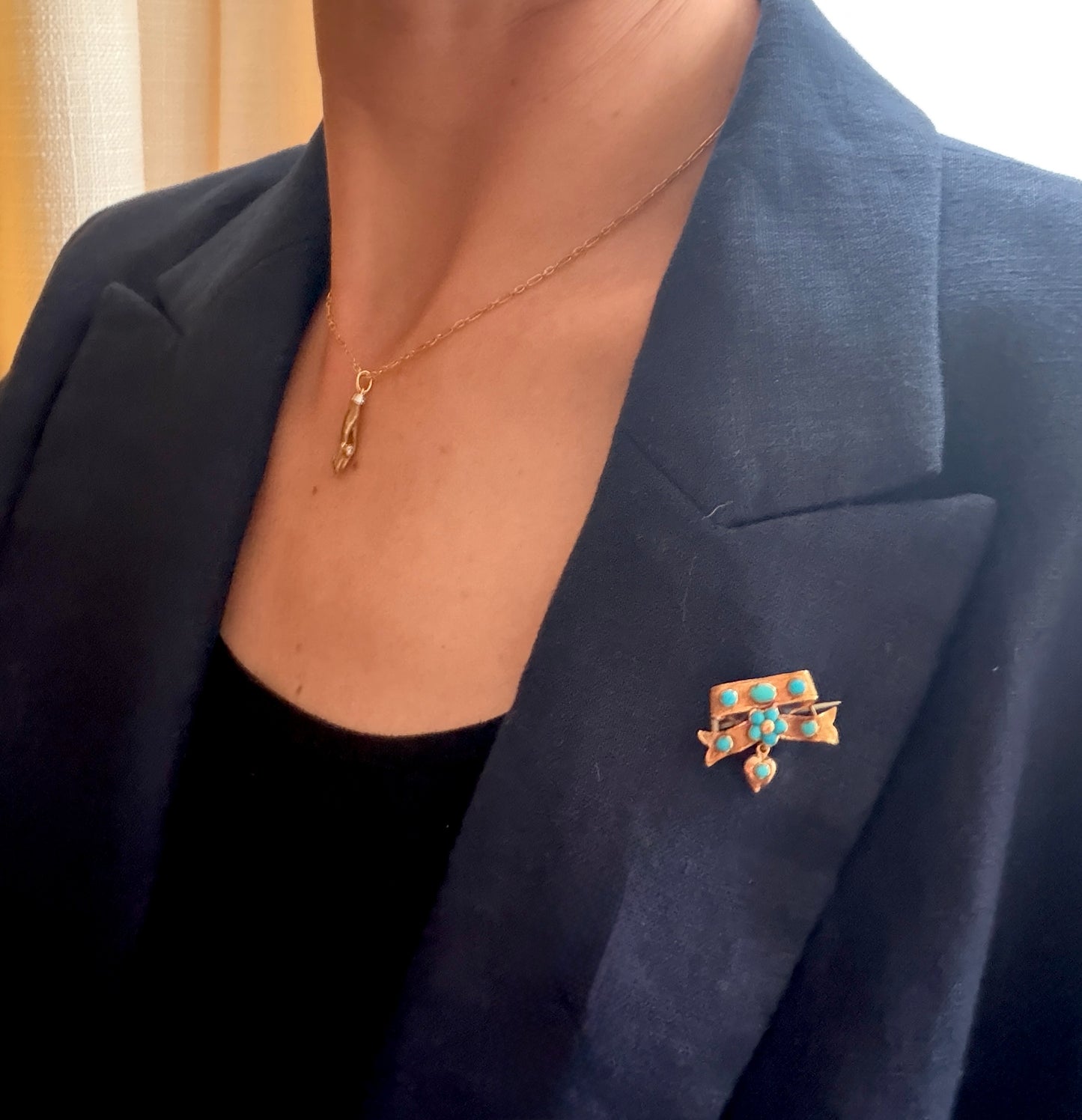 Victorian, 15ct Gold Turquoise Bow with hanging heart
