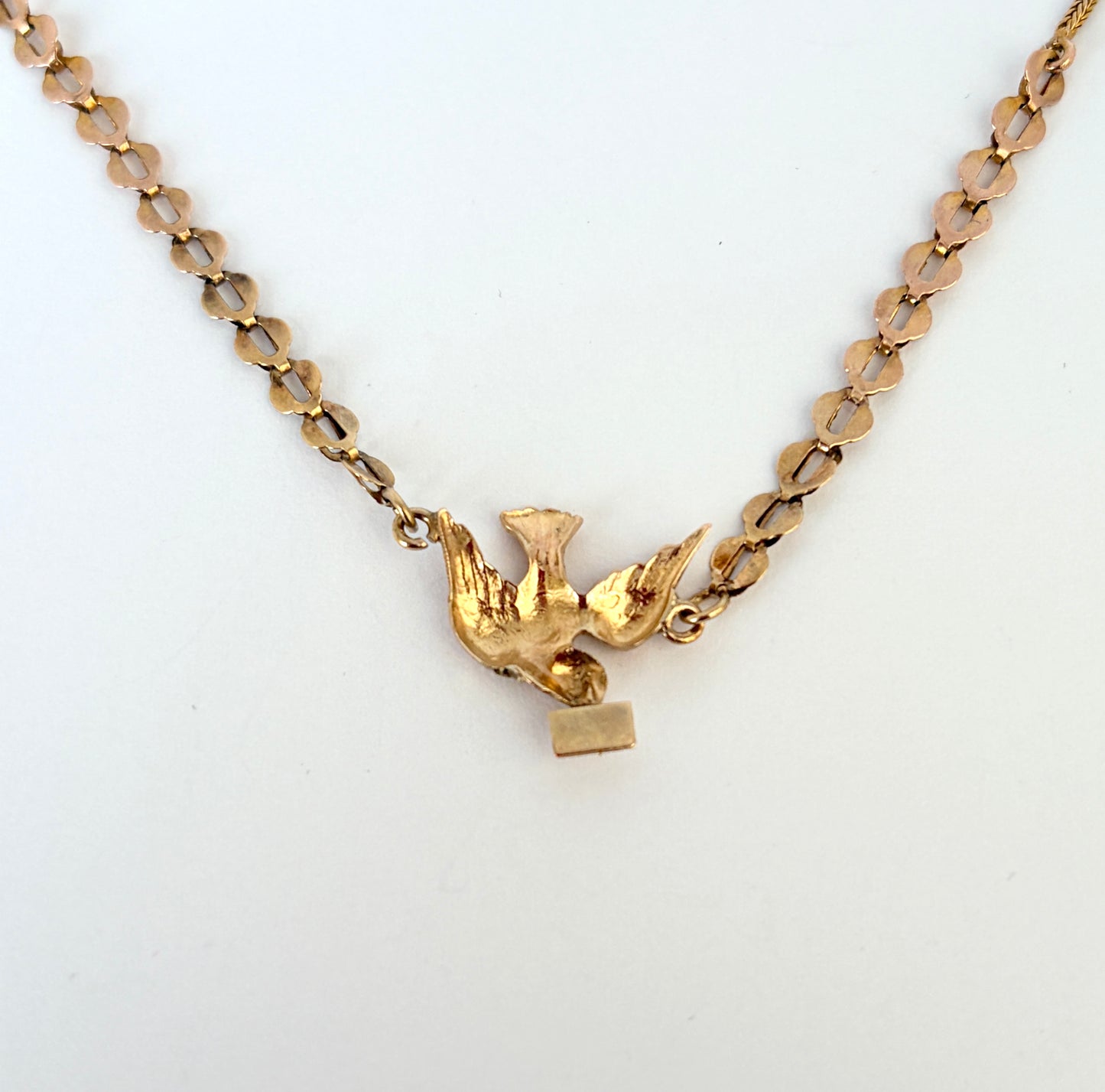 16 inch Victorian Necklace, 9ct Gold Peace Dove with envelope on a foxtail chain