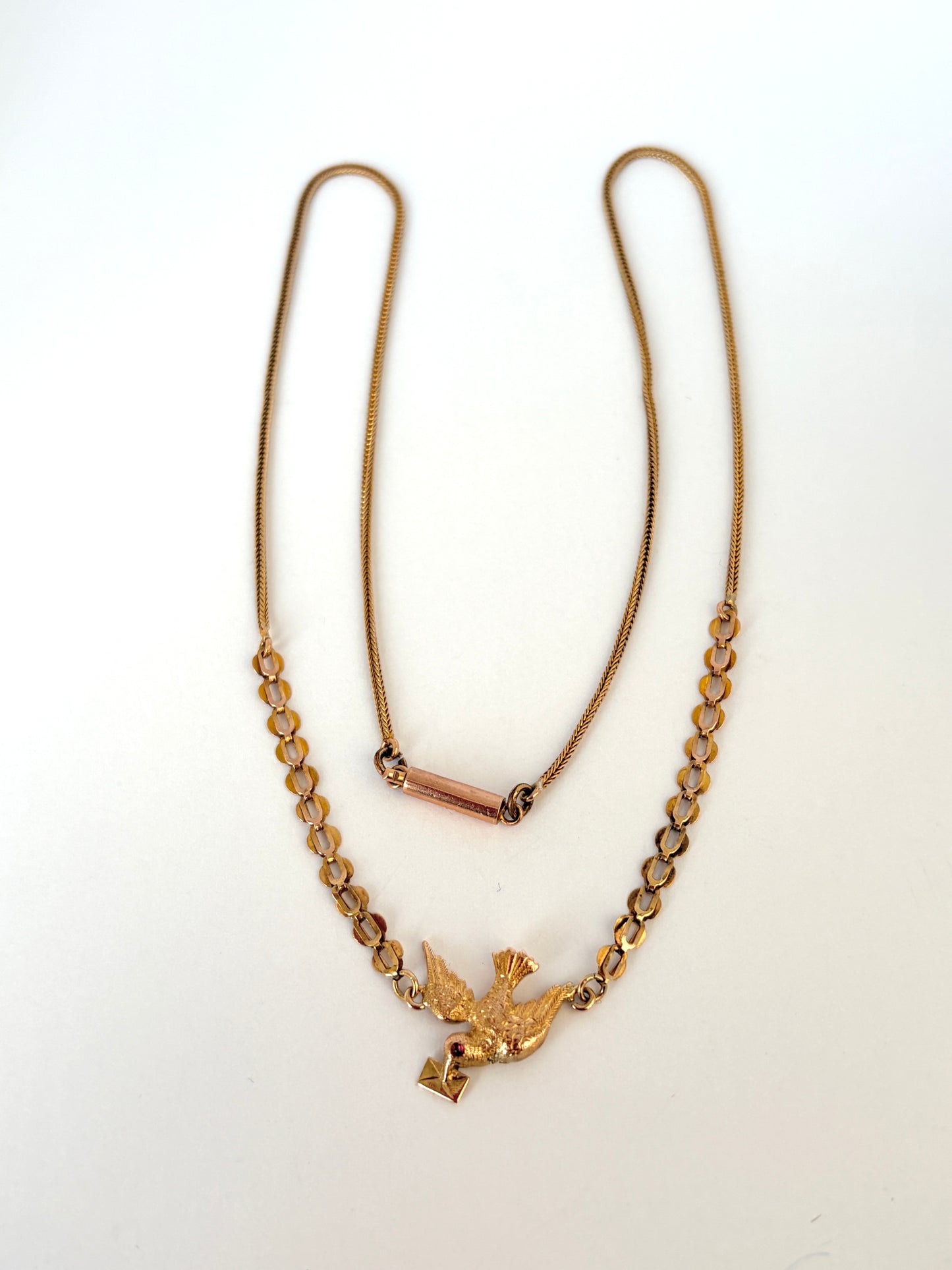 16 inch Victorian Necklace, 9ct Gold Peace Dove with envelope on a foxtail chain