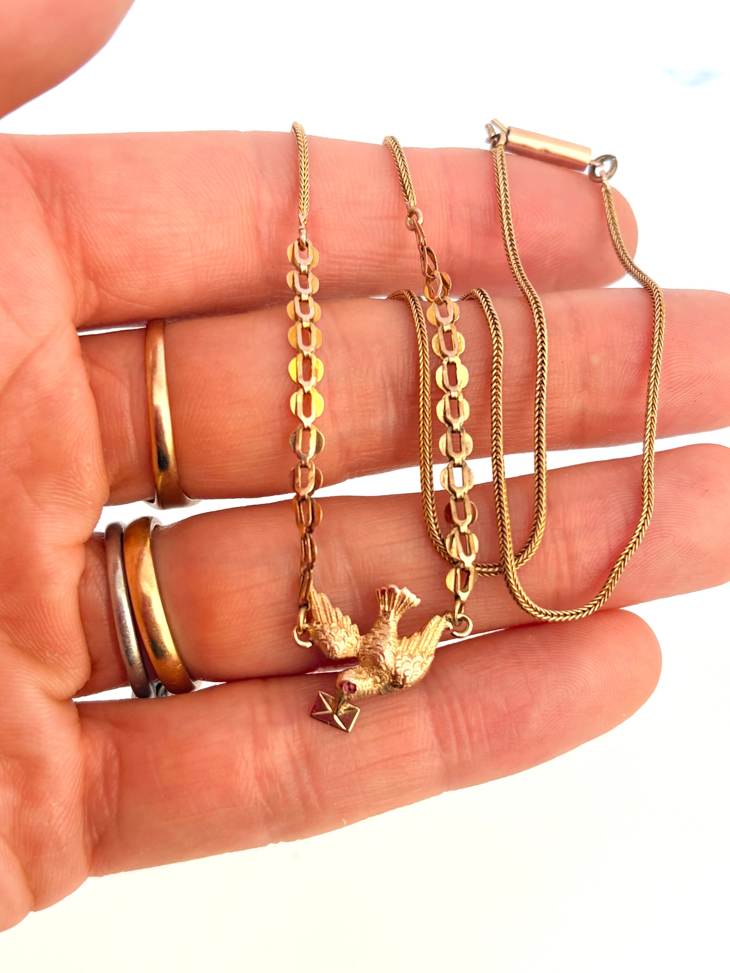 16 inch Victorian Necklace, 9ct Gold Peace Dove with envelope on a foxtail chain
