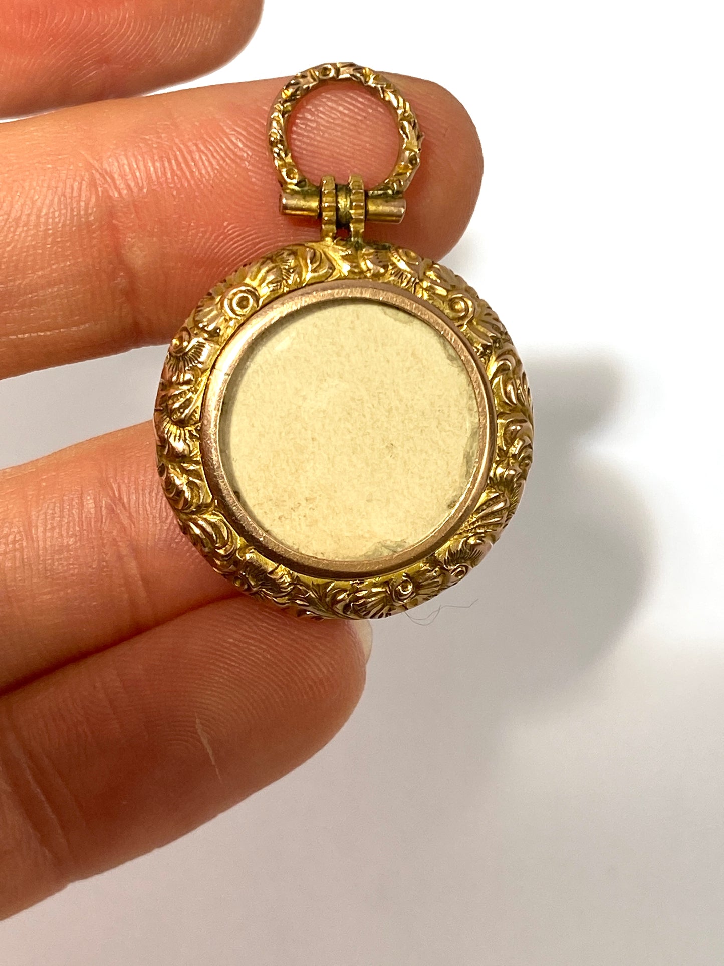 Victorian, Antique, Pinchbeck Shaker/Photo Locket