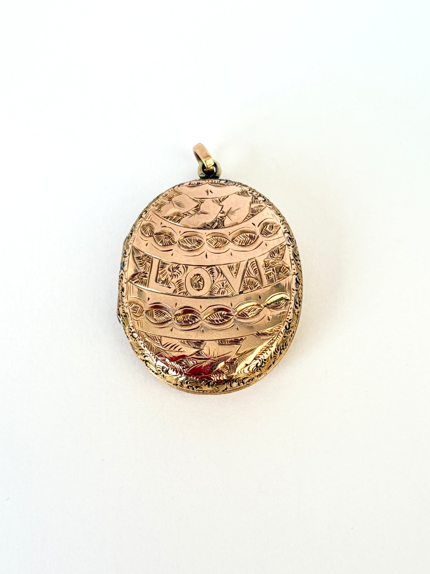 Romantic, Vintage, 9ct Gold Oval Heart 'LOVE' Locket