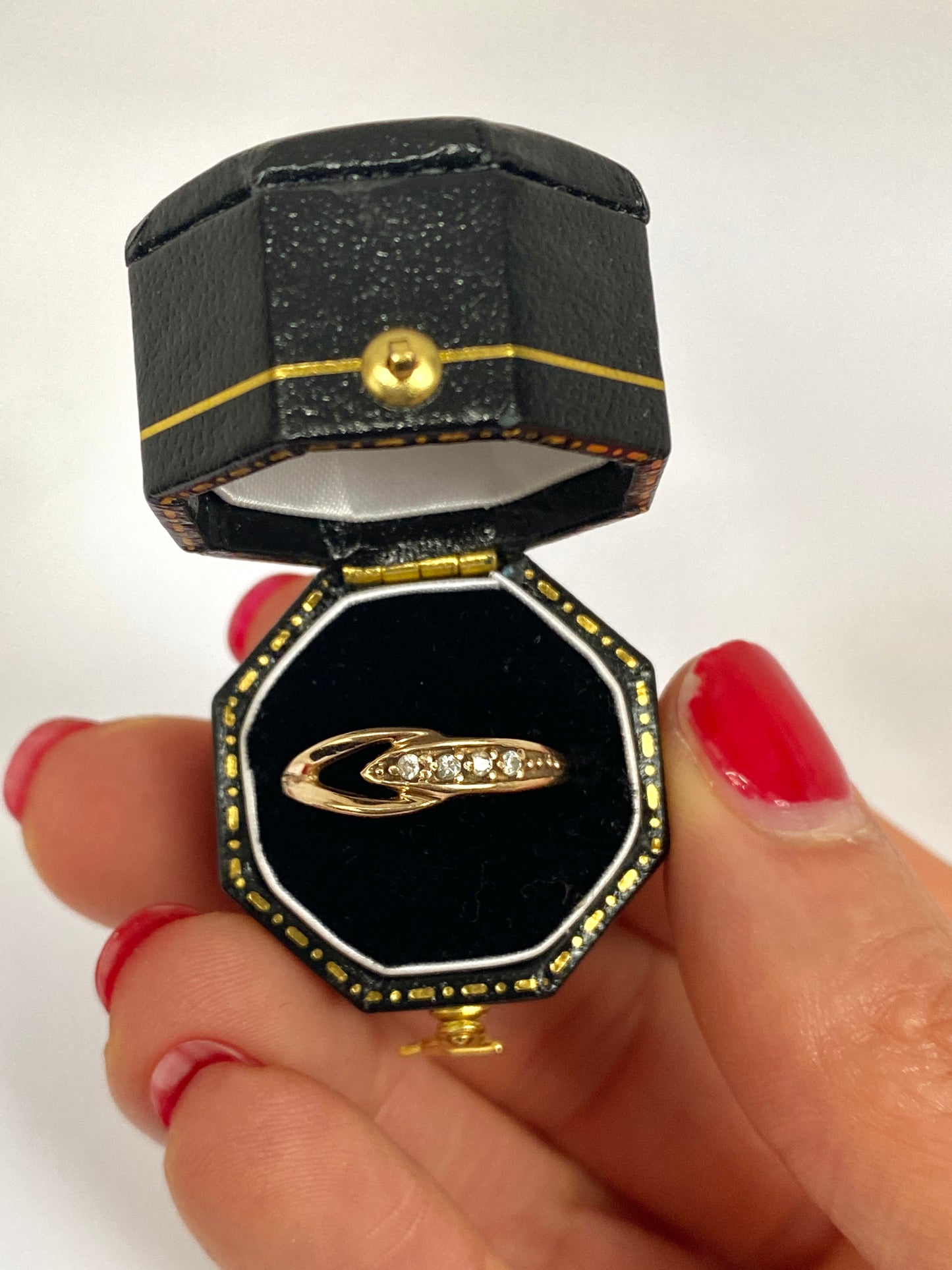 Unique, Vintage, 14ct Gold Diamond Ring