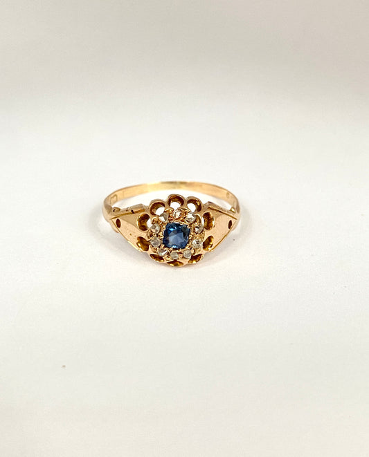 Antique, 18ct Gold, Art Deco Sapphire and Old Cut Diamond Cluster Ring