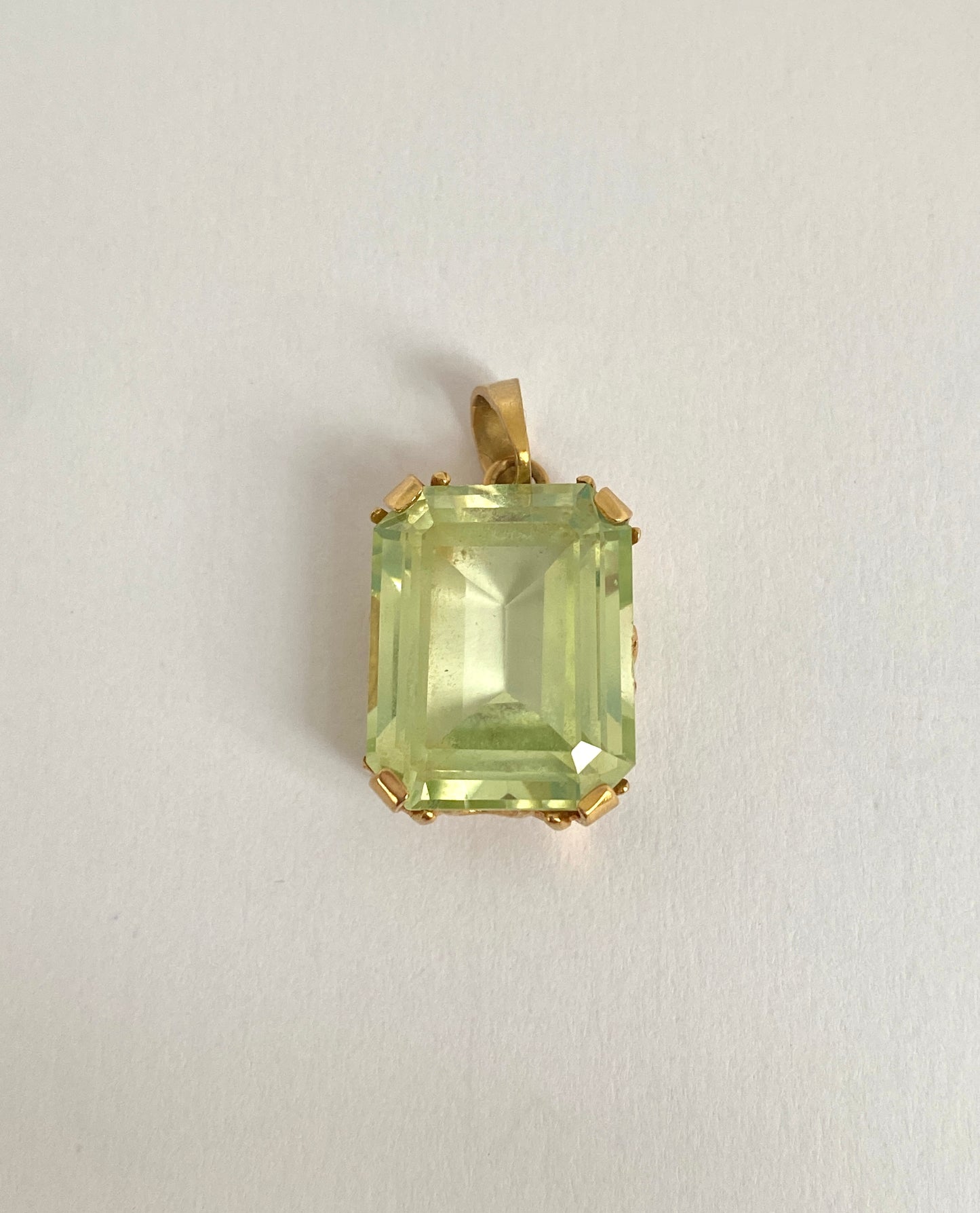 18ct Gold,  Green Citrine Rectangle Pendant