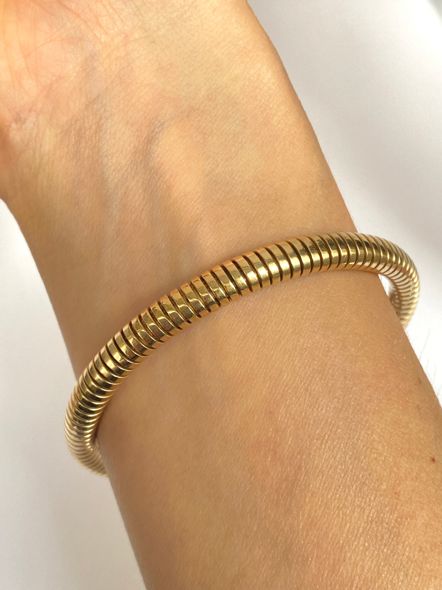 Vintage, 9ct Gold, Garnet Eyed Extendable Snake Bangle, Hallmarked 9ct Gold, Birmingham, 26.5g