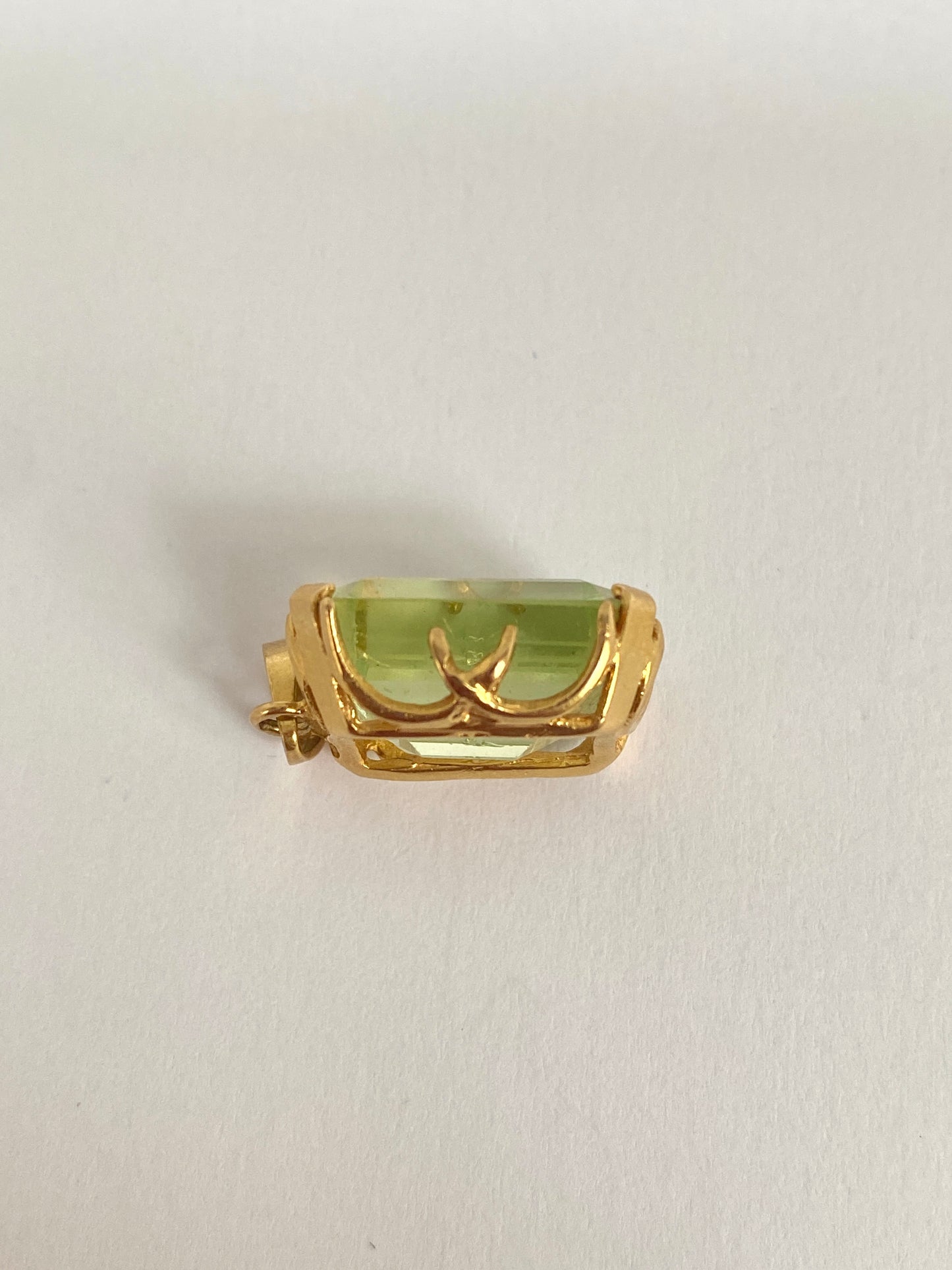 18ct Gold,  Green Citrine Rectangle Pendant