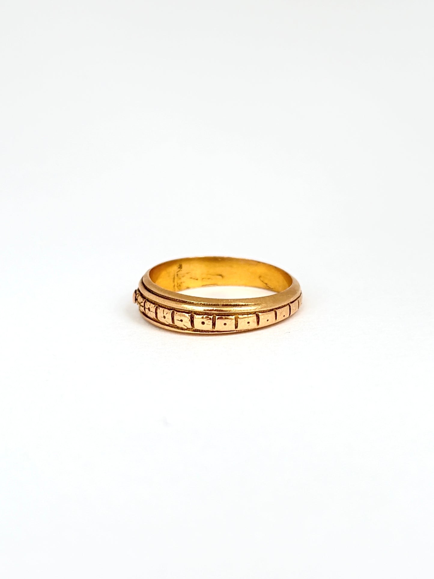 Victorian, 18ct Gold, Engraved Wedding / Stacking Band, Hallmarked, Birmingham 1876