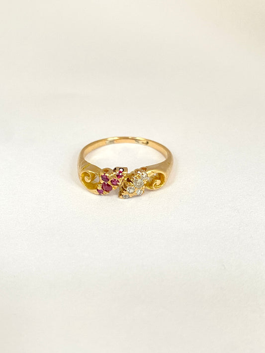 Vintage, 18ct Gold, Diamond and Ruby Snake Ring