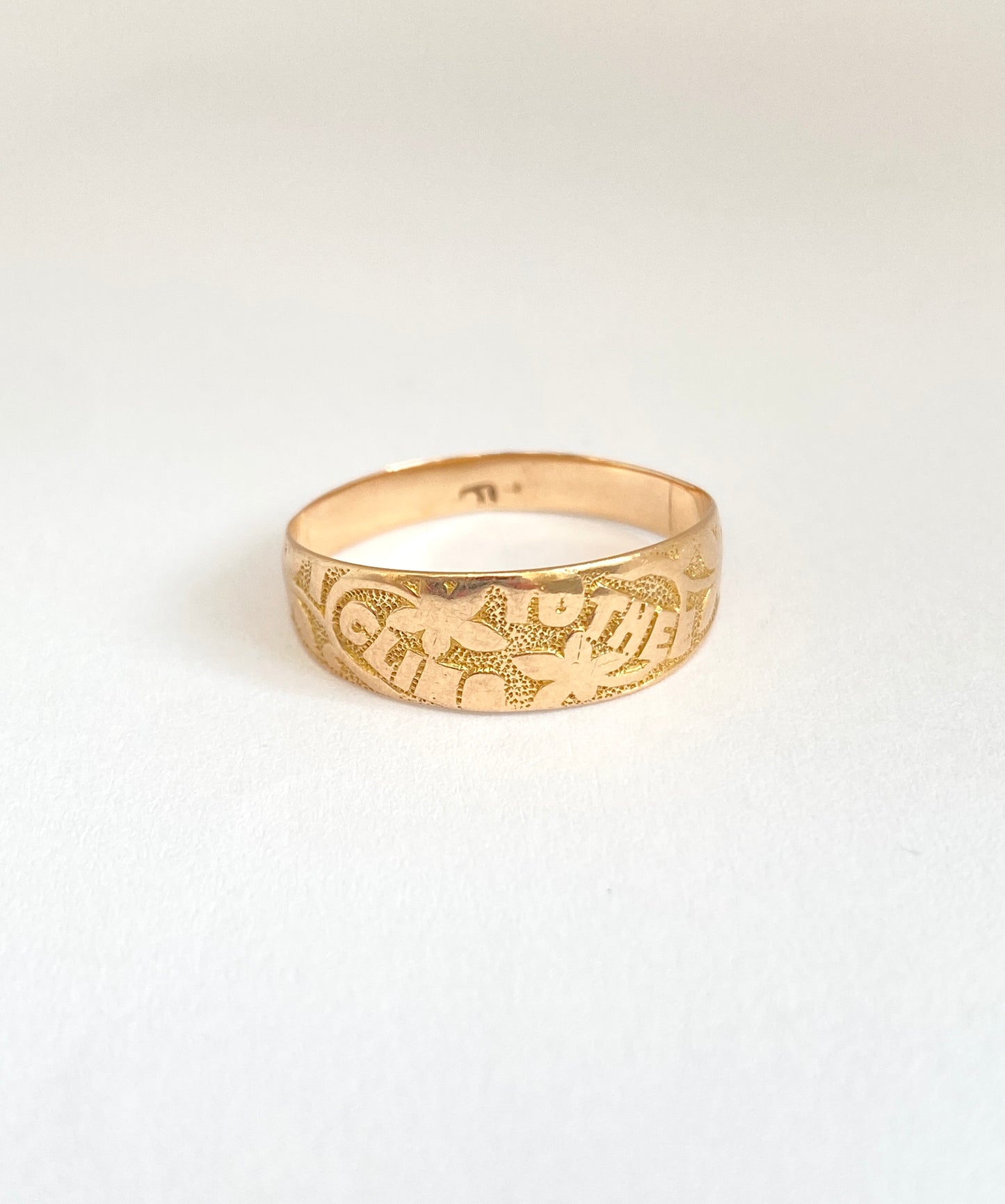 Antique, 18ct Yellow Gold 'Cling to Thee' Ring
