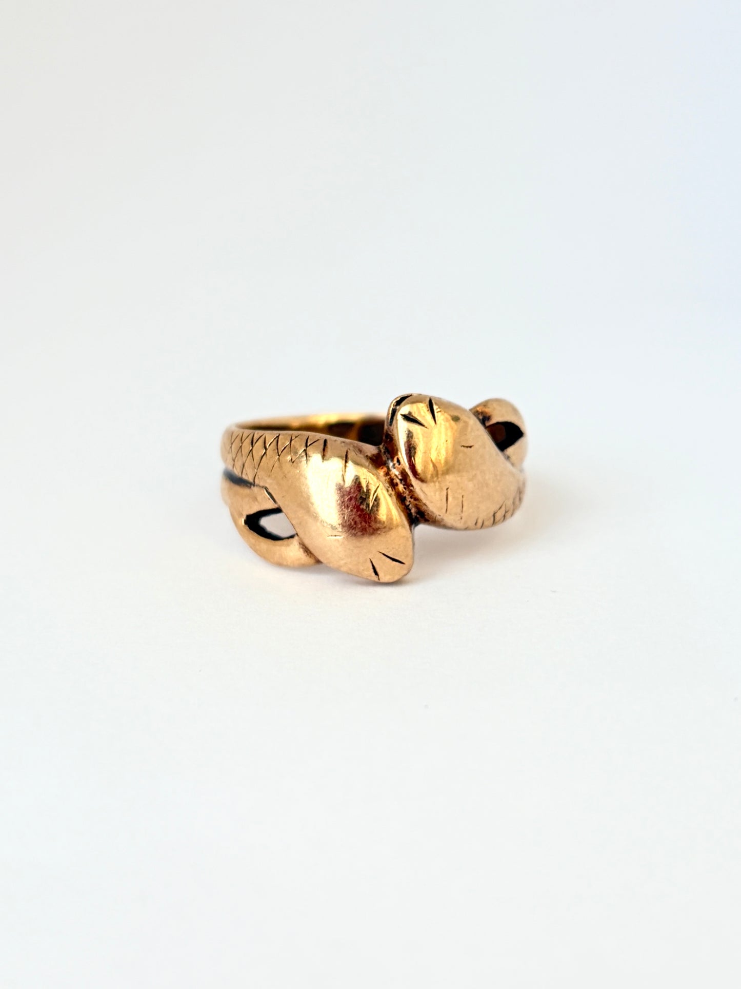 9ct Gold vintage Double Snake Ring, Hallmarked 9ct Gold, London and 1963