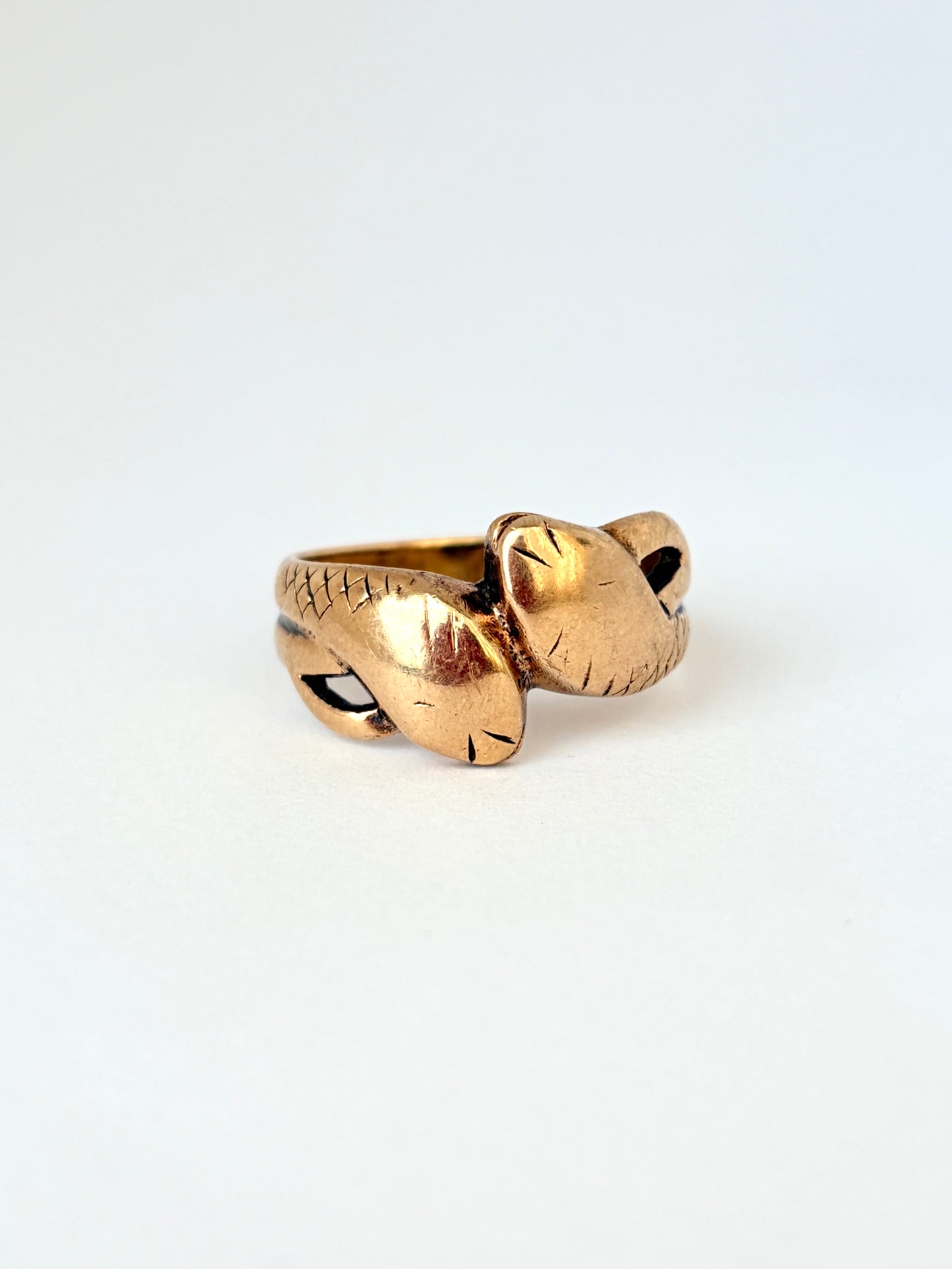 9ct Gold vintage Double Snake Ring, Hallmarked 9ct Gold, London and 1963