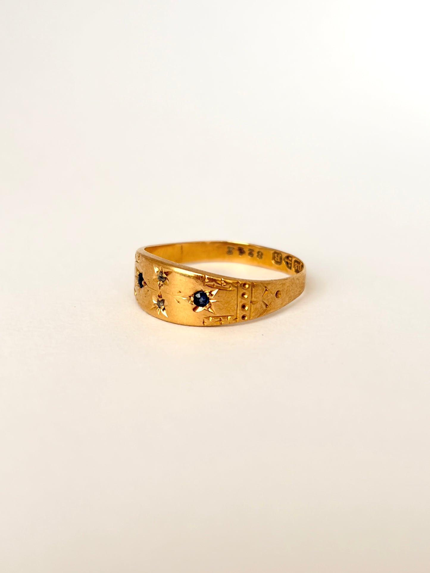 Victorian, Sapphire and Diamond Ring, Hallmarked, 18ct Gold, Chester, 1900