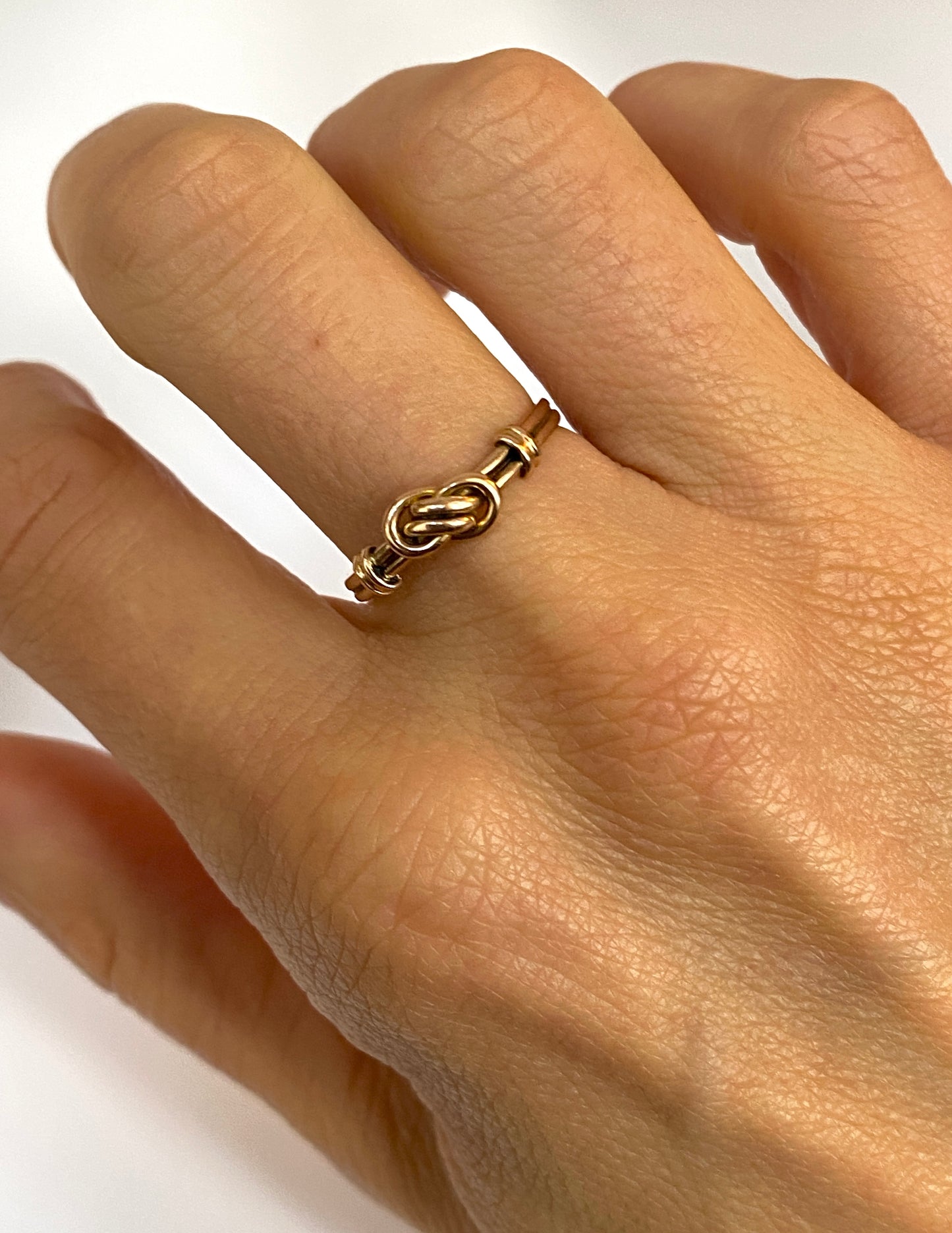 Antique, 9ct Gold Lovers Knot Ring, Hallmarked 9ct Gold, Birmingham 1897