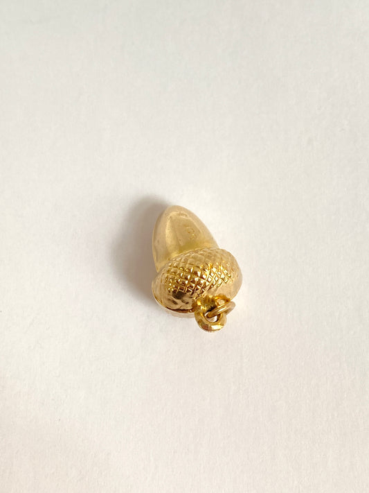 9ct Gold, Vintage (1940s) Acorn Lucky Charm