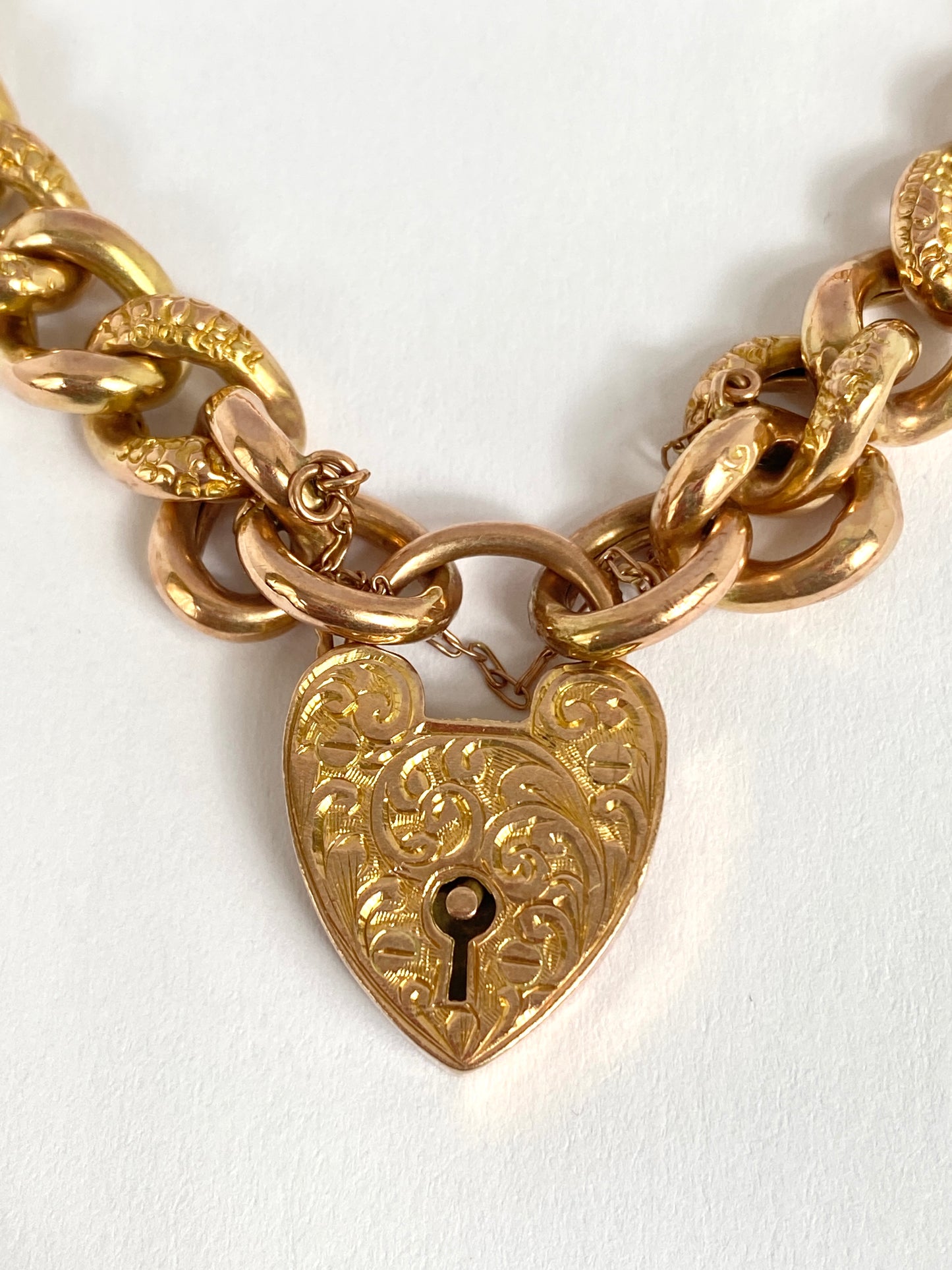Victorian 9ct Gold Chased Bracelet with Engraved Heart Padlock Clasp