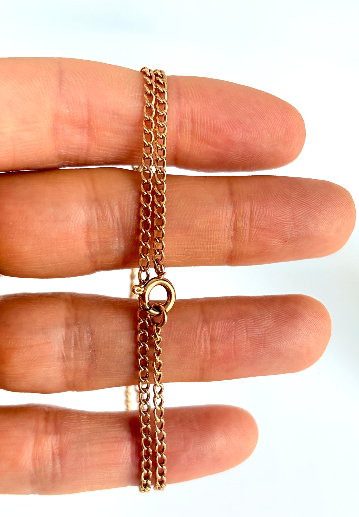 15ct Gold Vintage Chain, 15 inches long, 4.88g