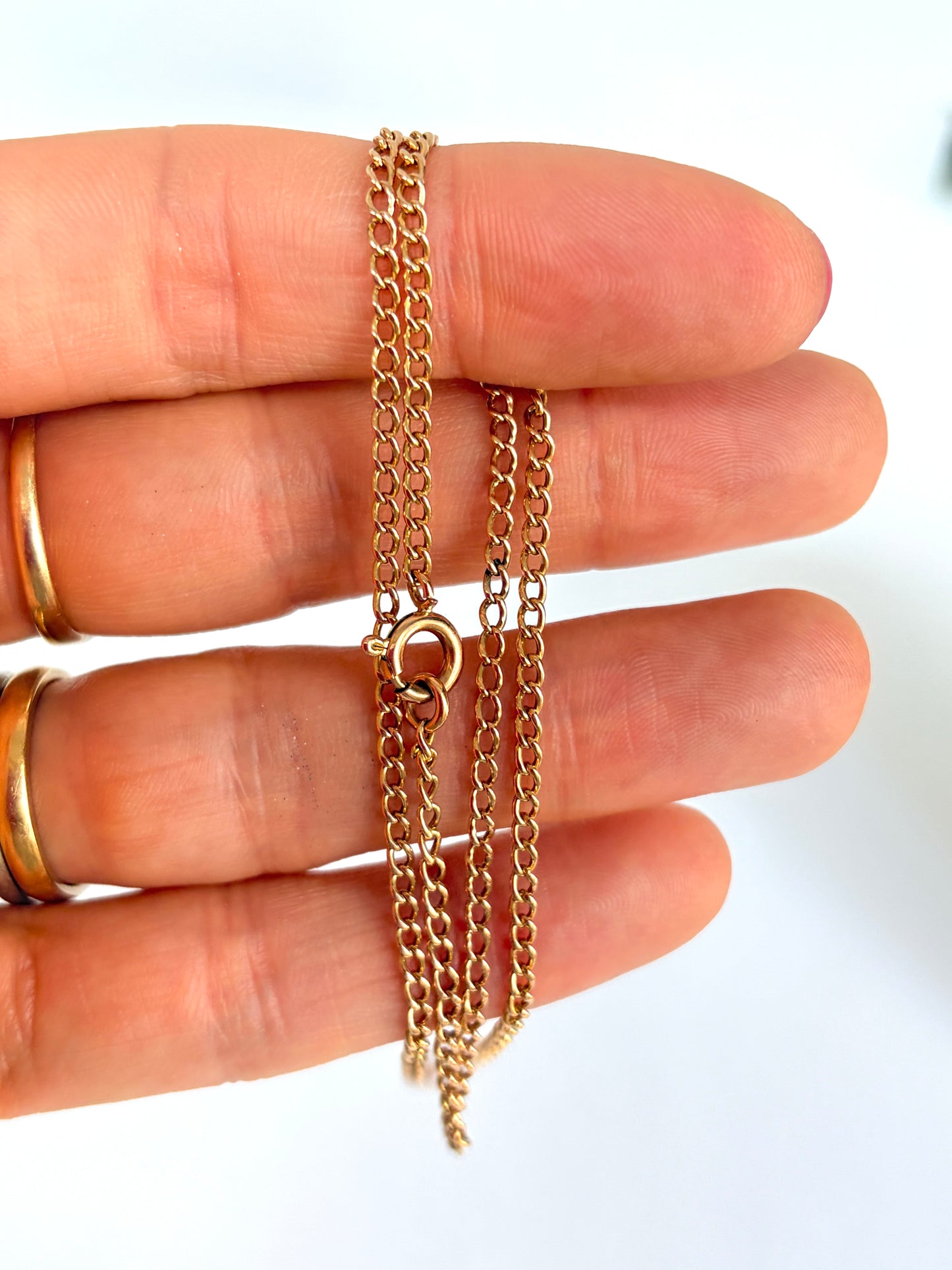 15ct Gold Vintage Chain, 15 inches long, 4.88g
