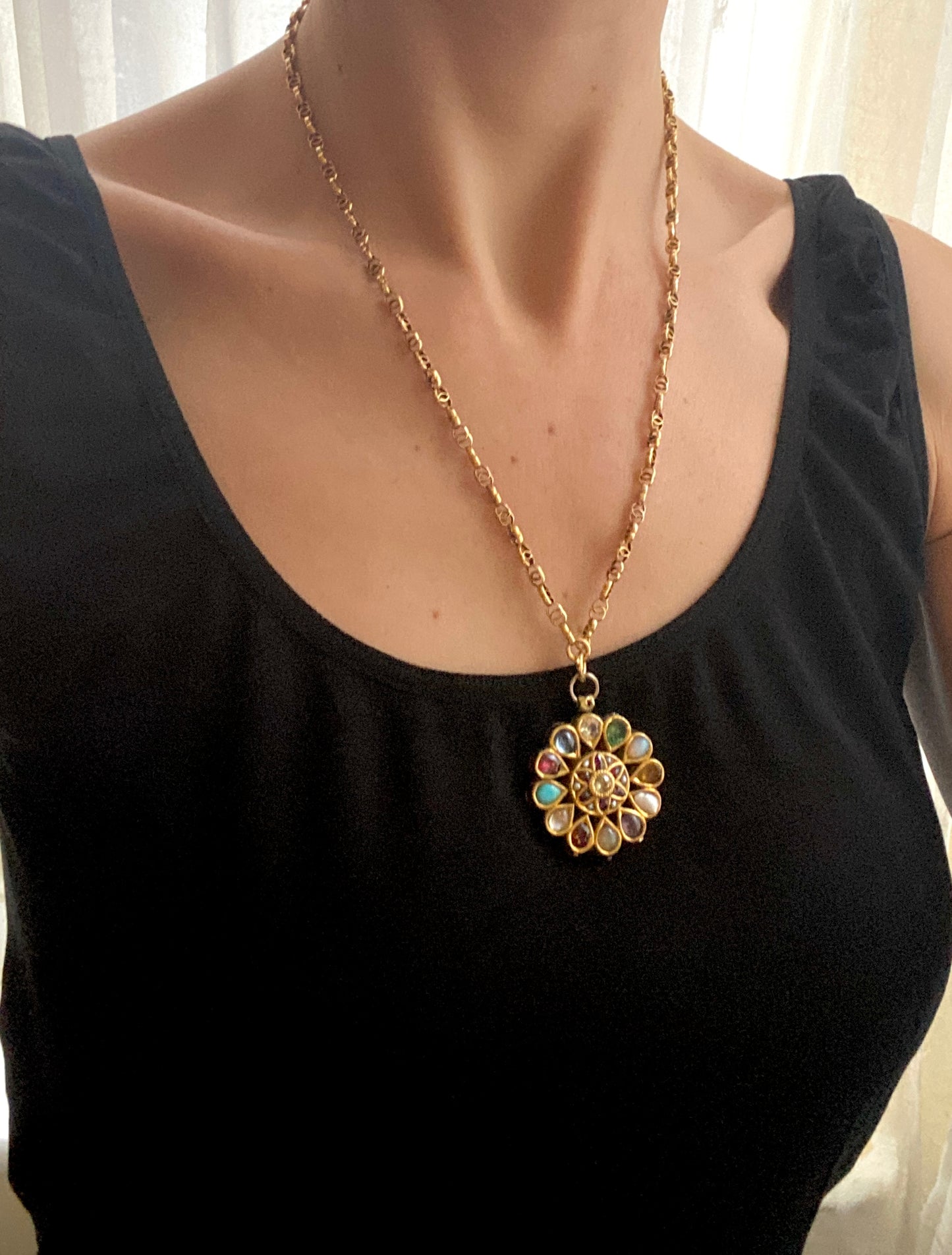 3rd payment Priya  Rare, Victorian, Indian 22ct Gold, Gem Set Mughal Pendant, 16.40g