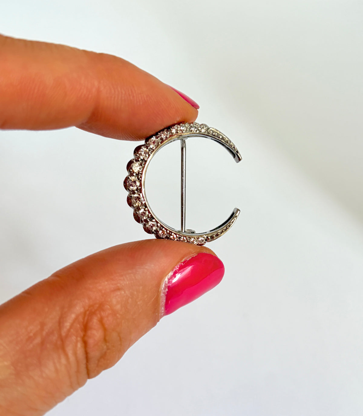 Vintage, 18ct White Gold Diamond Crescent Moon Brooch/Pin