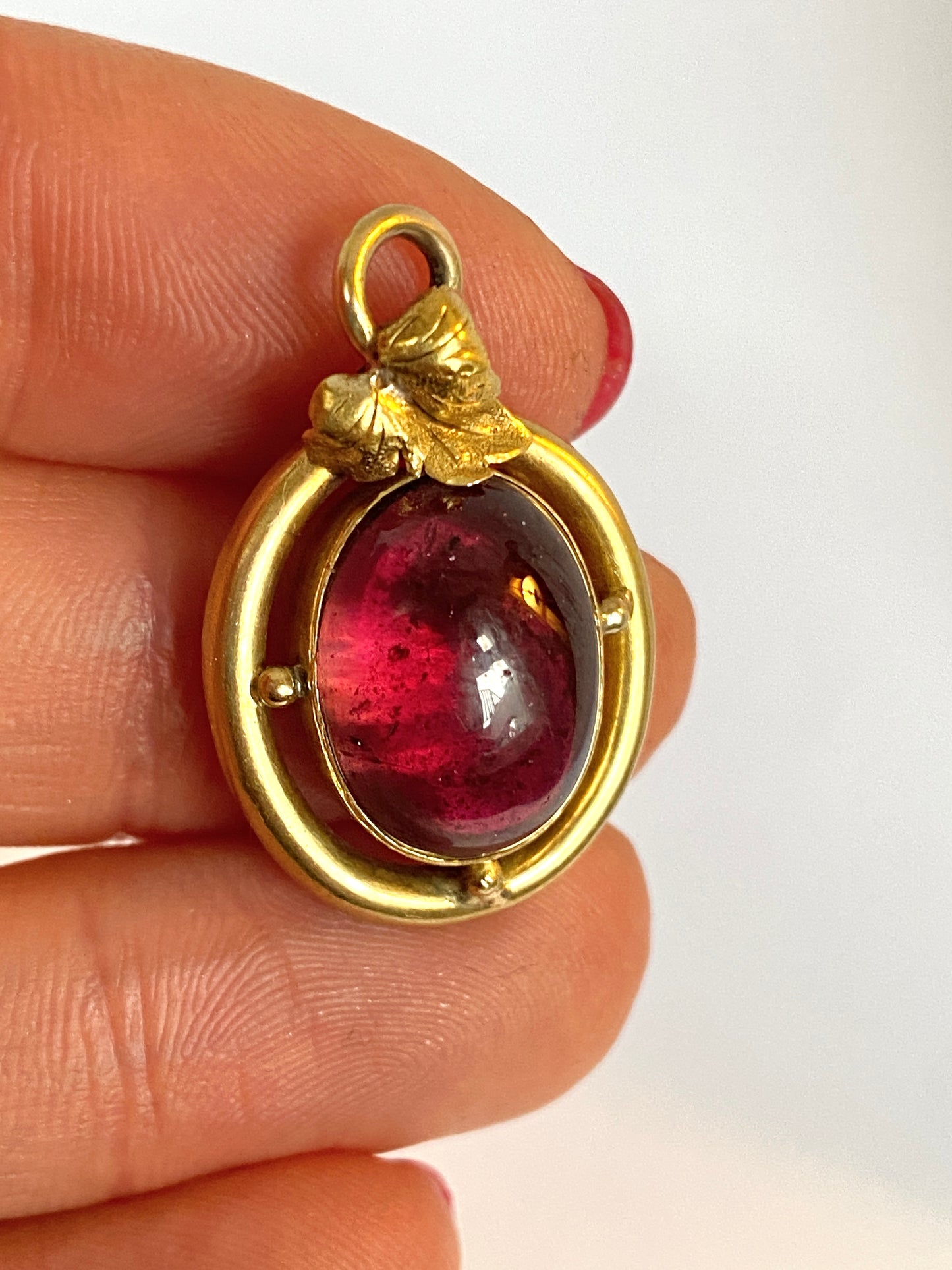 Stunning, Victorian, 15ct Gold, Garnet Ivy Leaf Locket Back Pendant