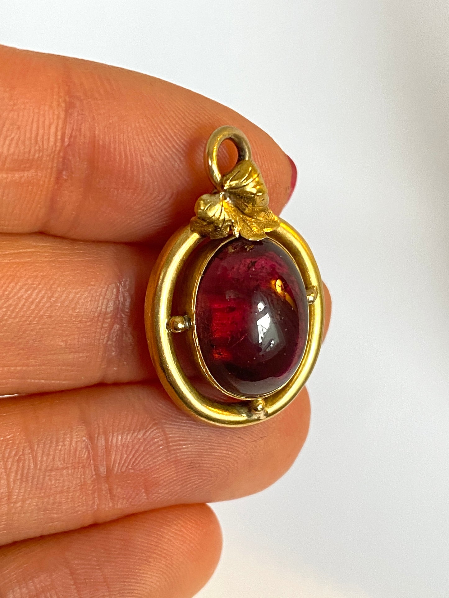 Stunning, Victorian, 15ct Gold, Garnet Ivy Leaf Locket Back Pendant