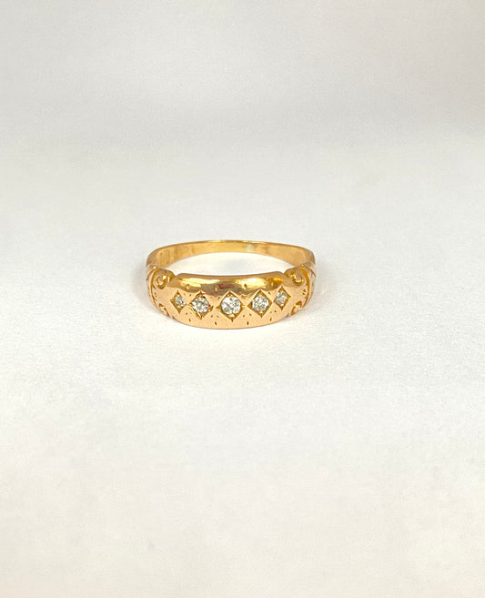 Antique, 18ct Gold, 5 stone Old Cut Diamond Ring