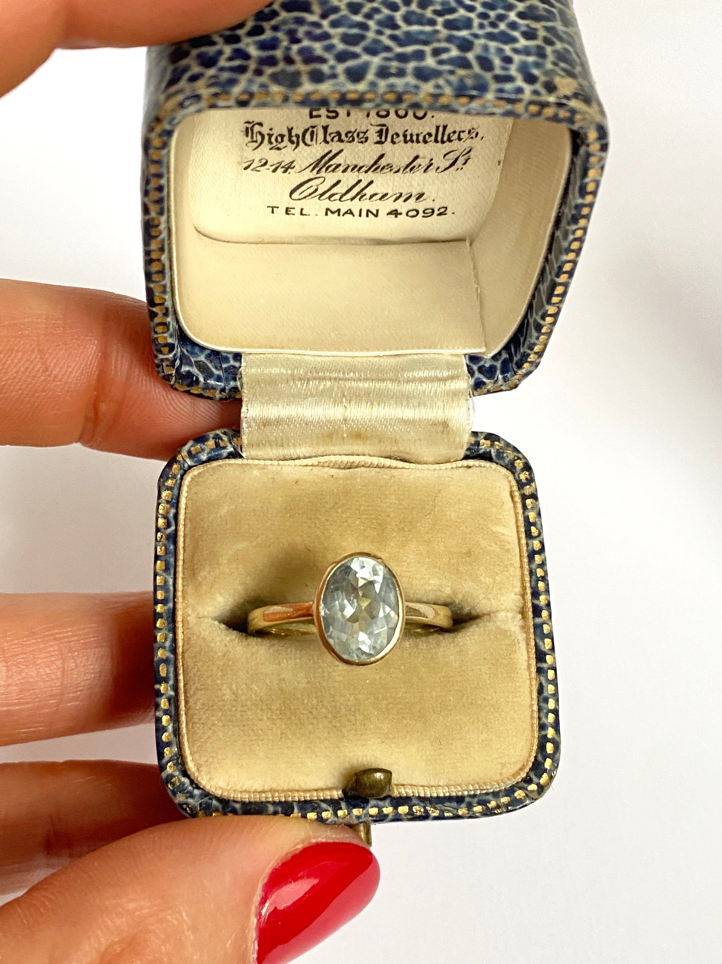 Vintage 9ct Gold Aquamarine Ring