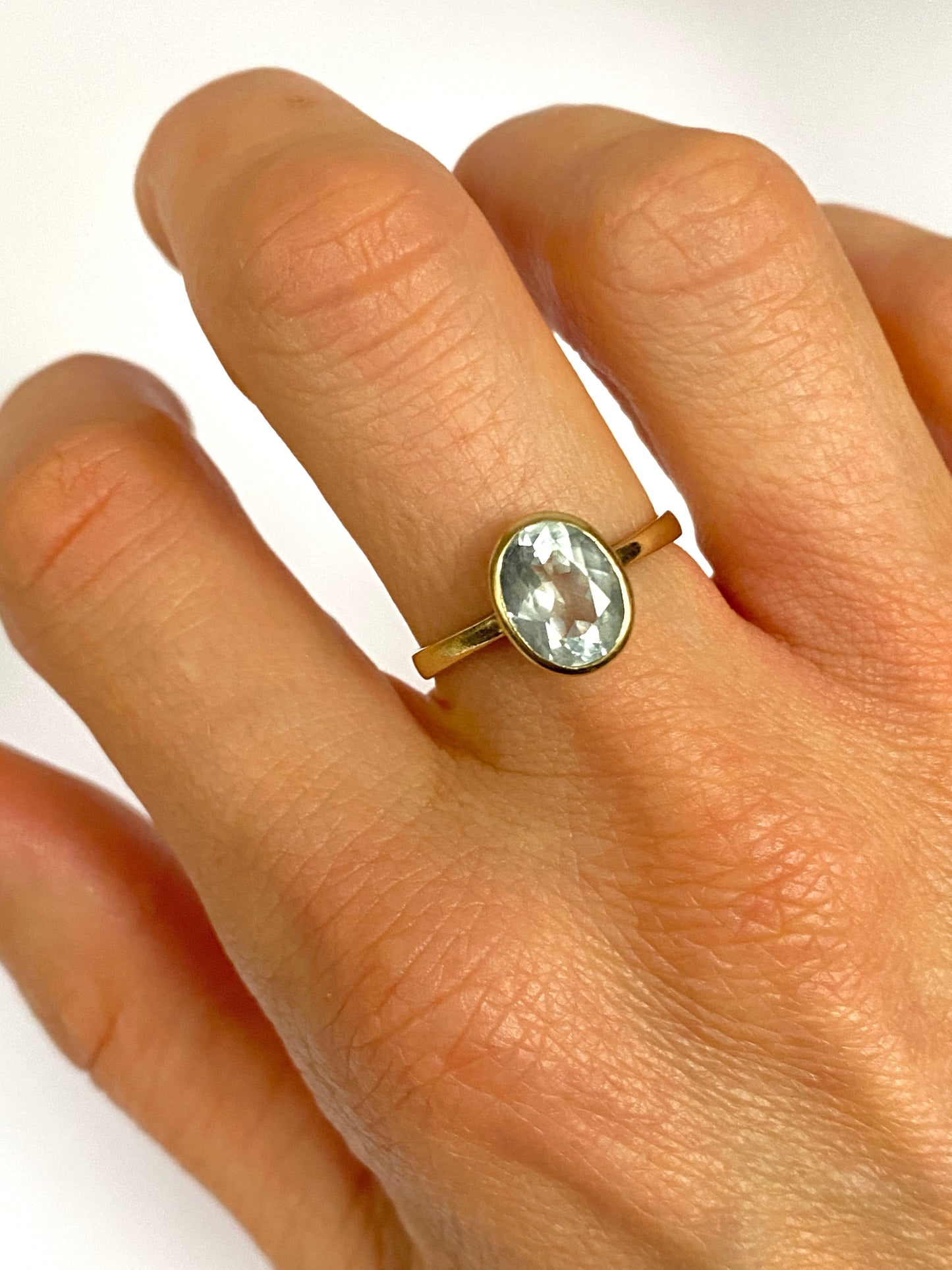 Vintage 9ct Gold Aquamarine Ring