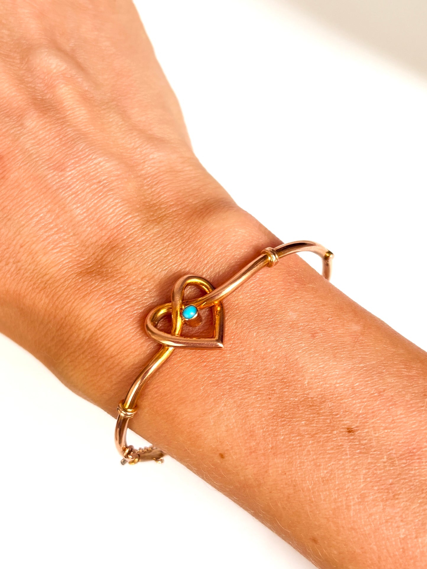 Boxed, Antique, 9ct Gold Bangle with Lovers knot/heart