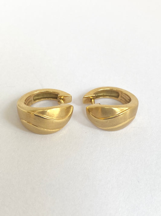 Fabulous, Vintage, 18ct Gold Huggie Earrings, 6.47g